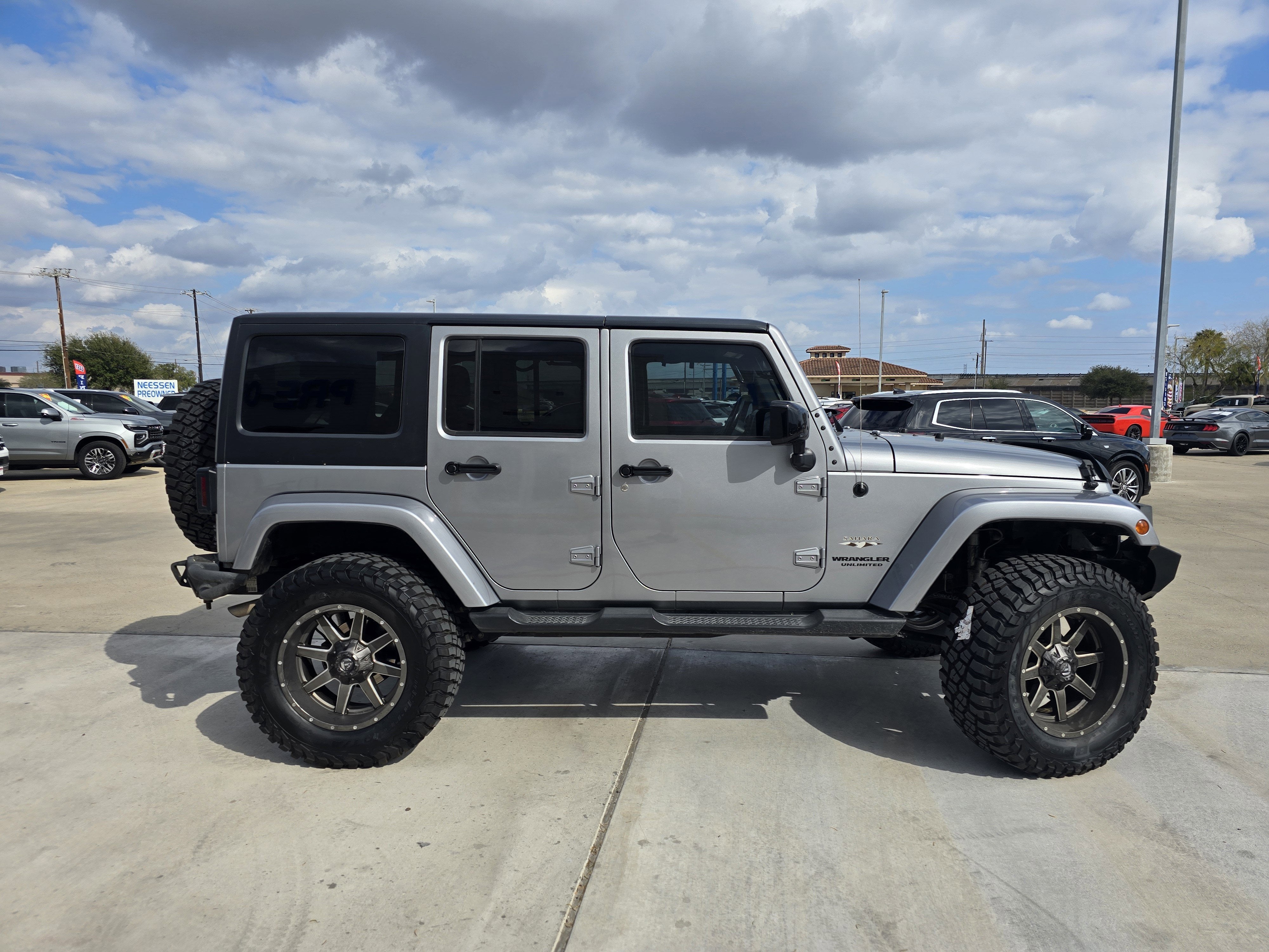 2016 Jeep Wrangler Unlimited Sahara