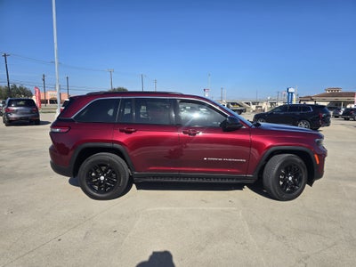 2025 Jeep Grand Cherokee Laredo X