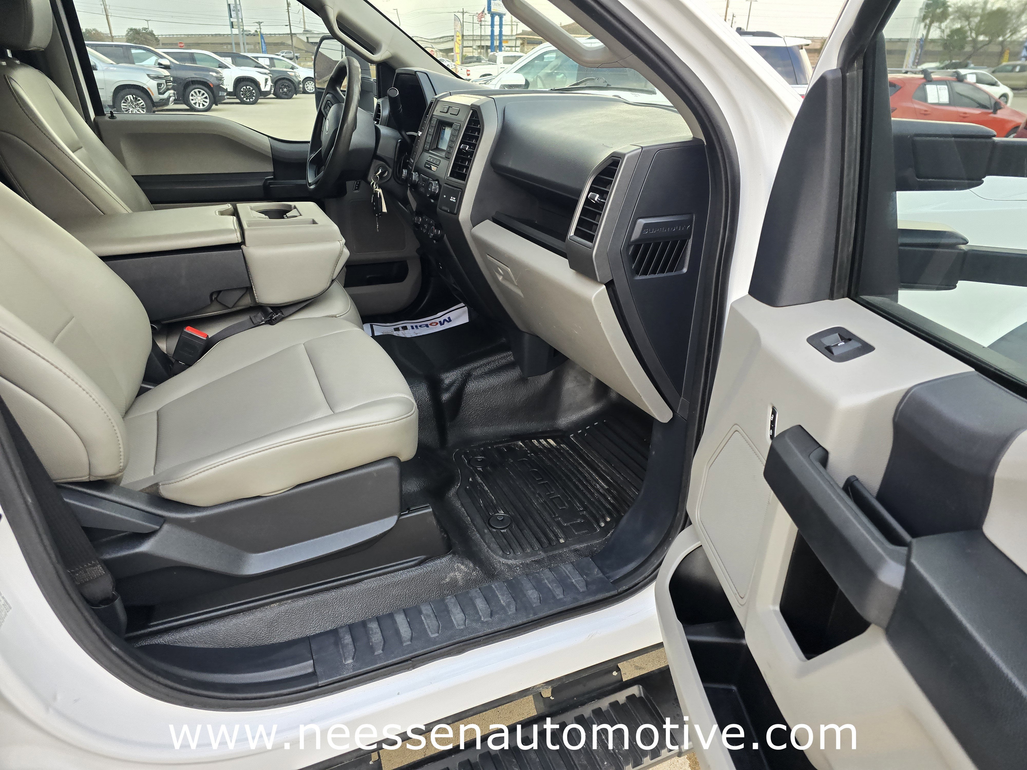 2022 Ford Super Duty F-550 DRW XL