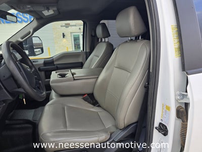 2022 Ford Super Duty F-550 DRW XL