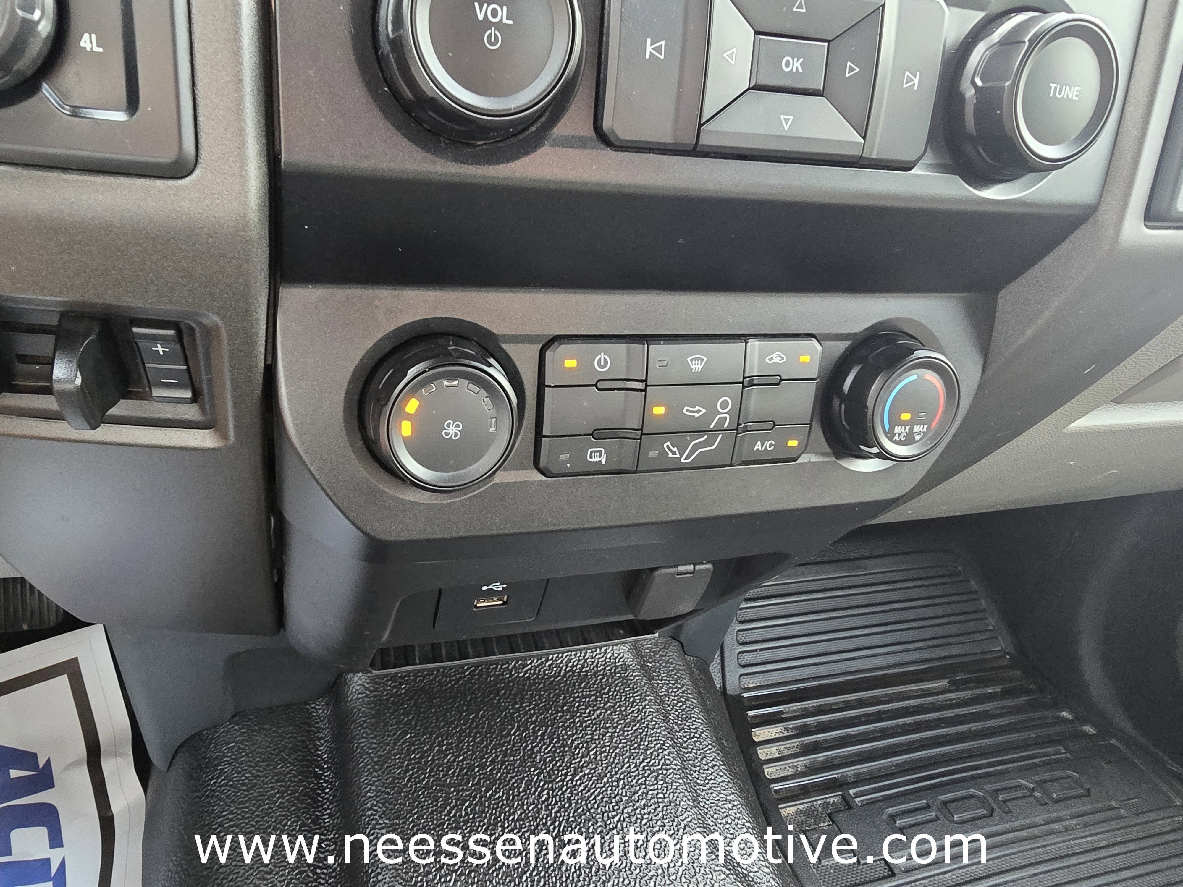 2022 Ford Super Duty F-550 DRW XL