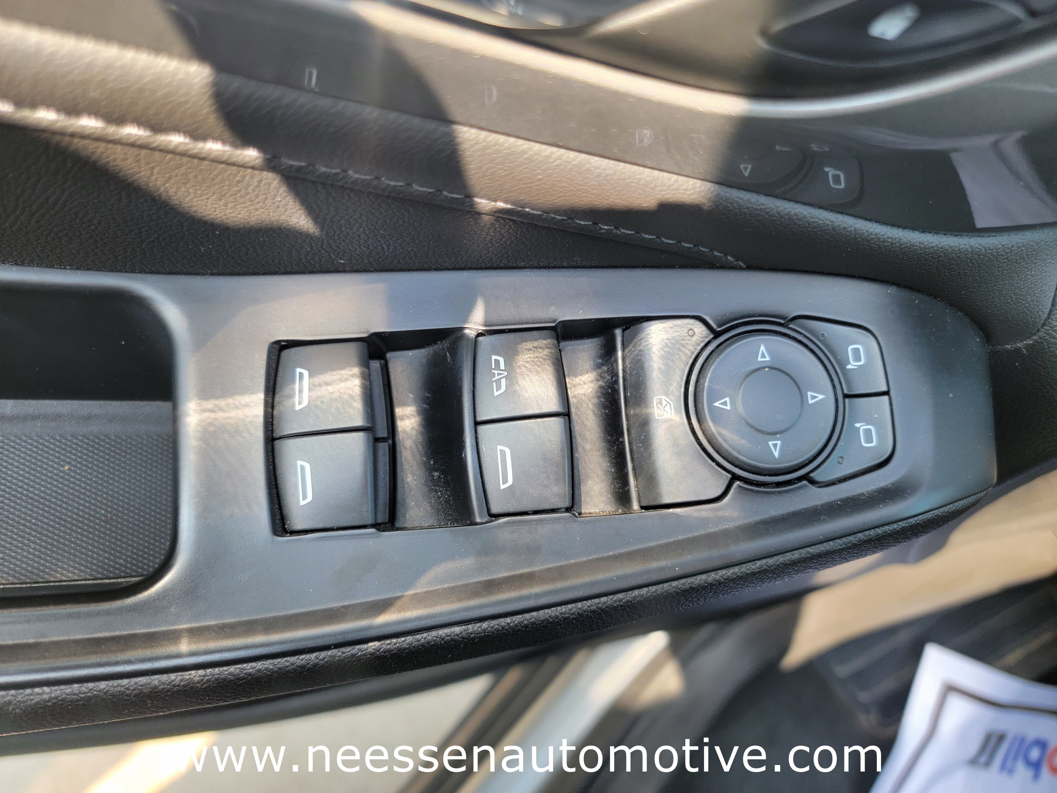 2023 Chevrolet Traverse Base