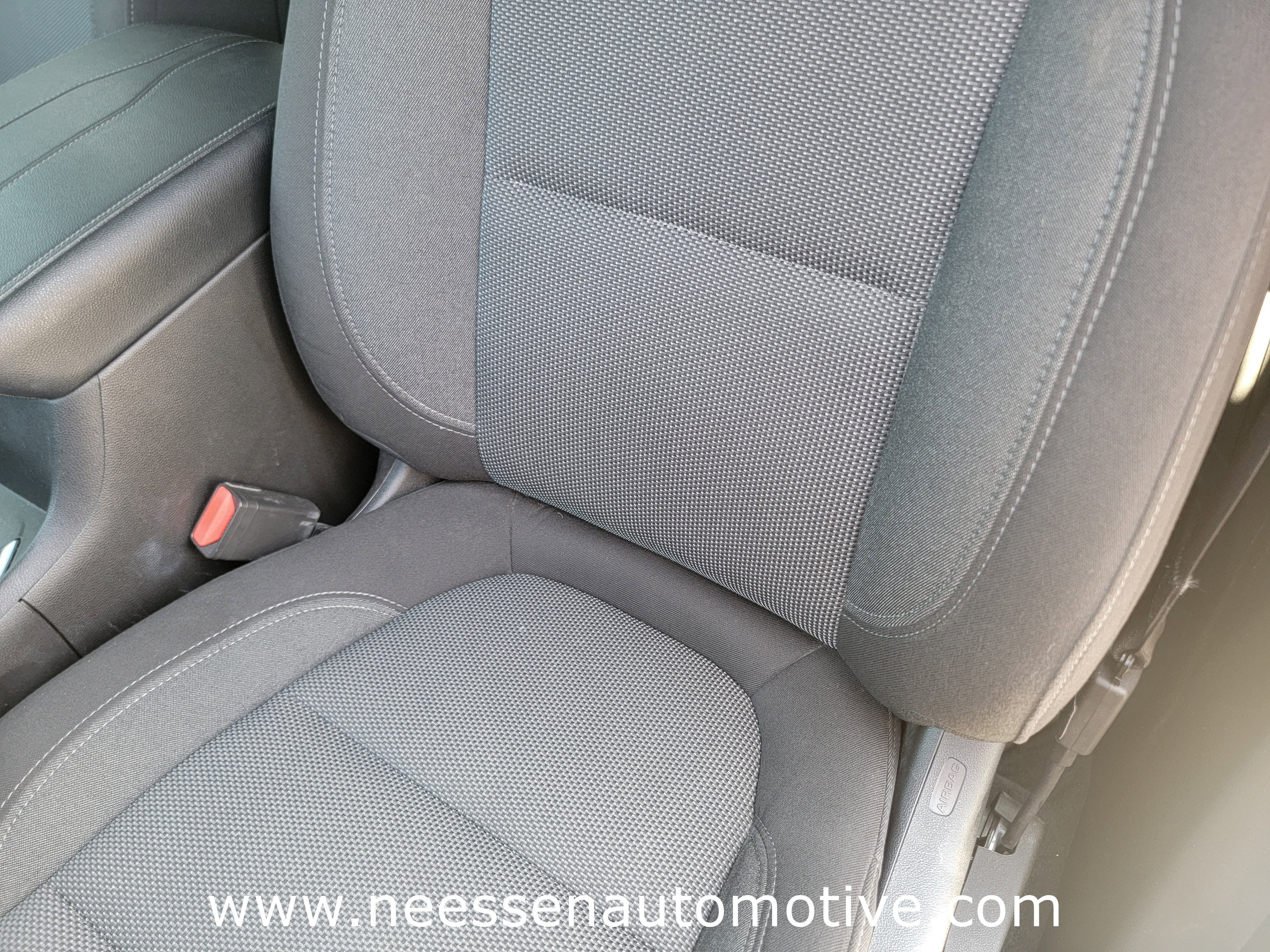 2023 Chevrolet Traverse Base