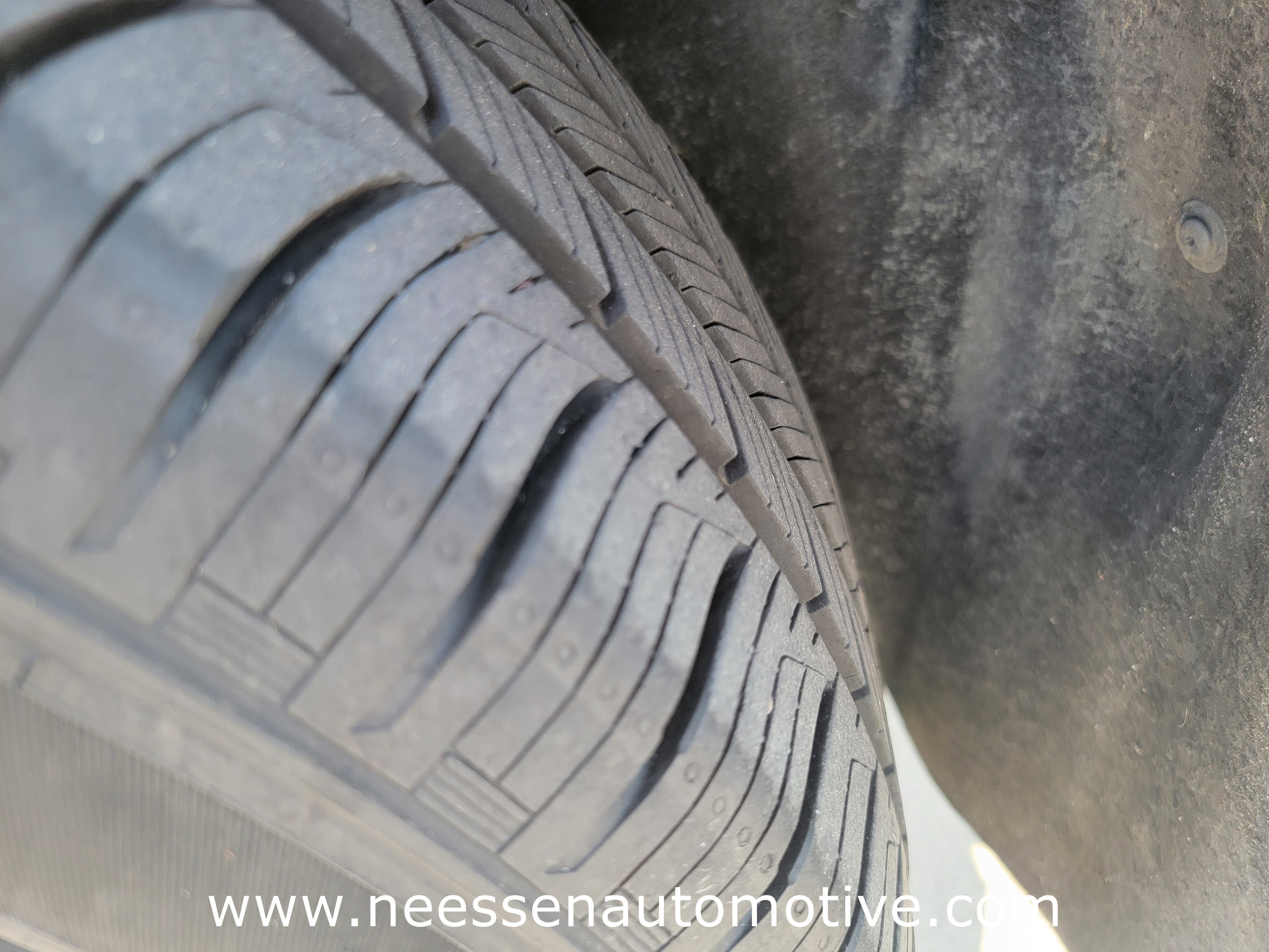 2023 Chevrolet Traverse Base