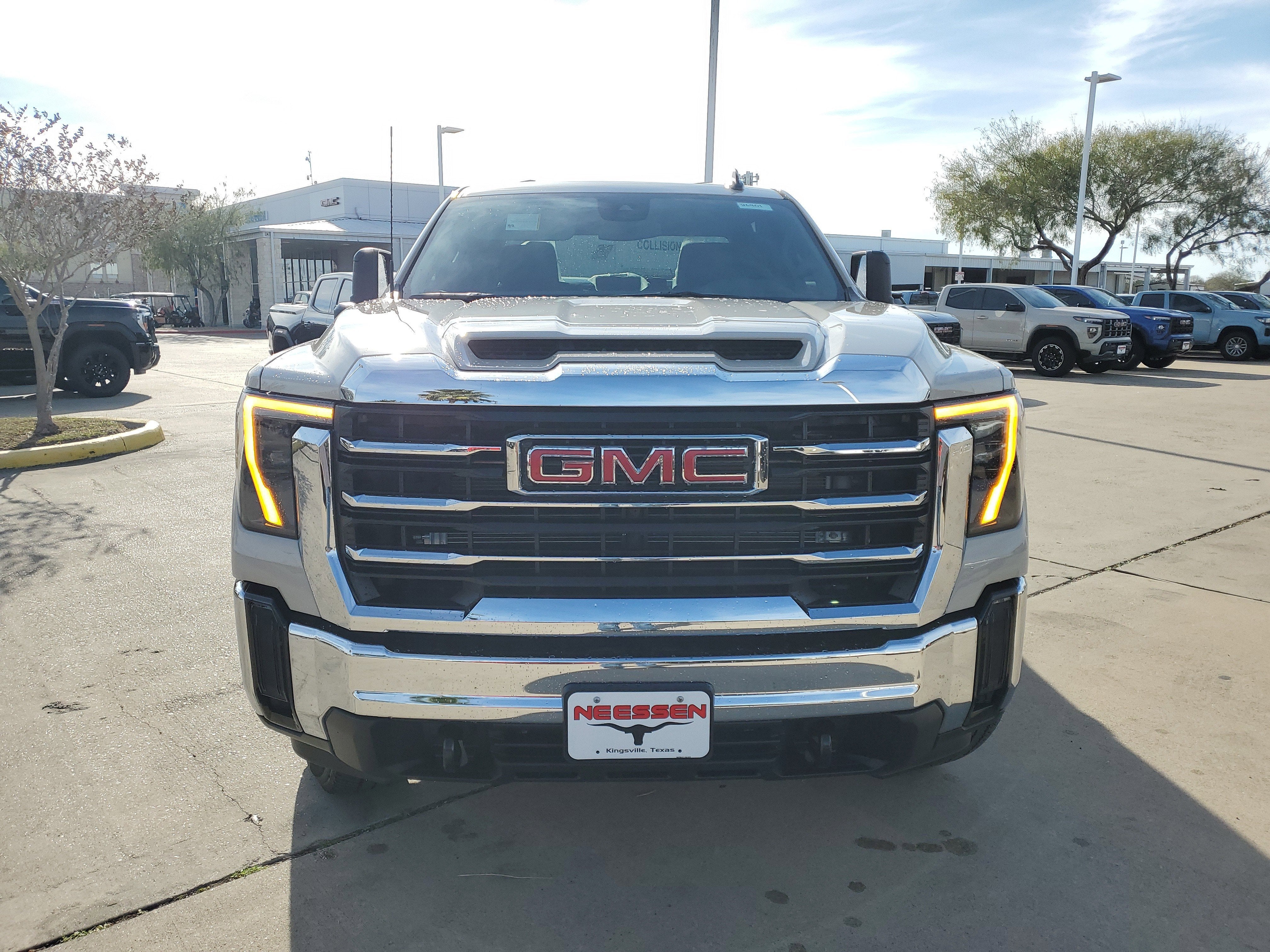 2026 GMC Sierra 2500 HD SLE