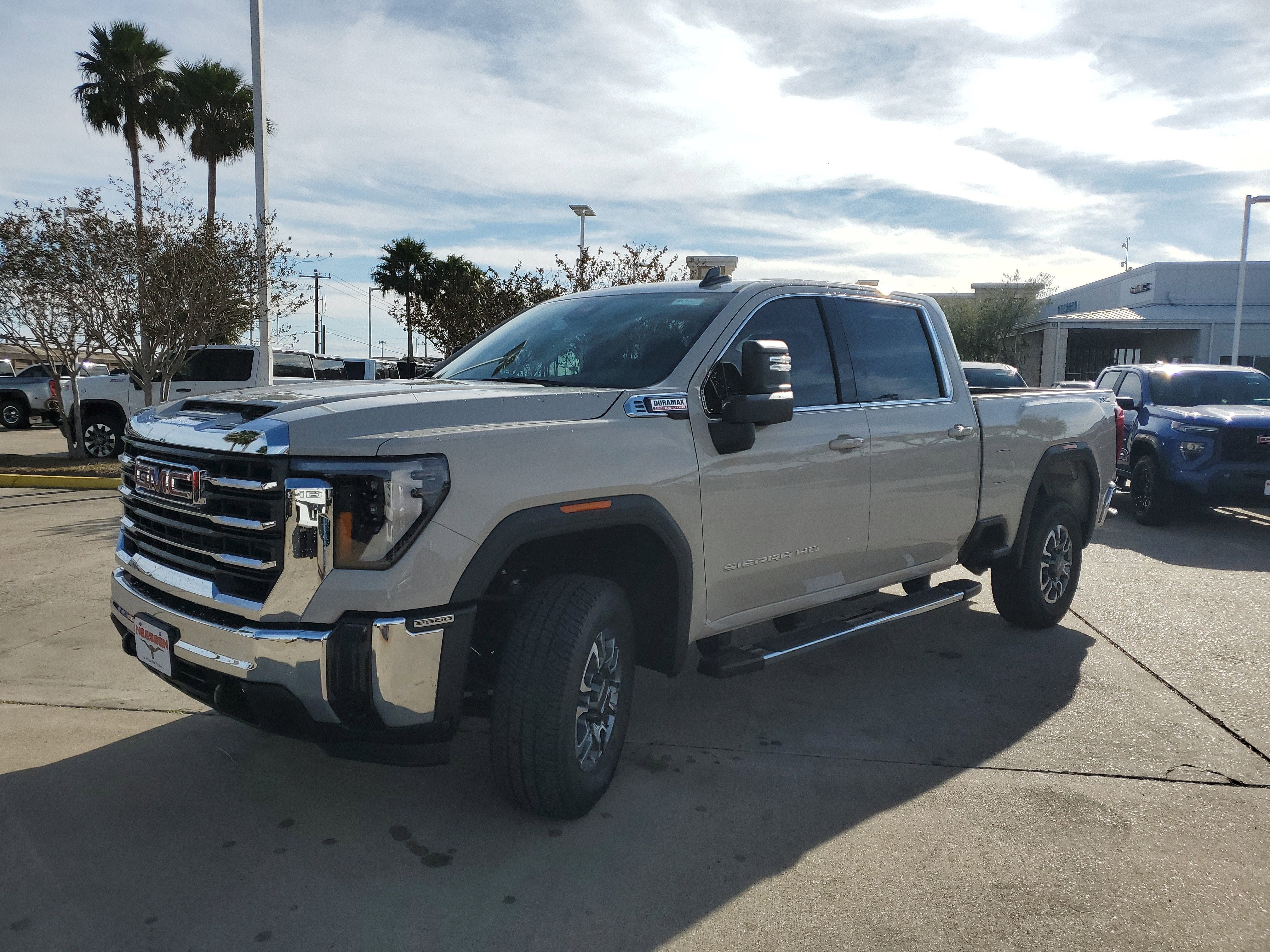 2026 GMC Sierra 2500 HD SLE