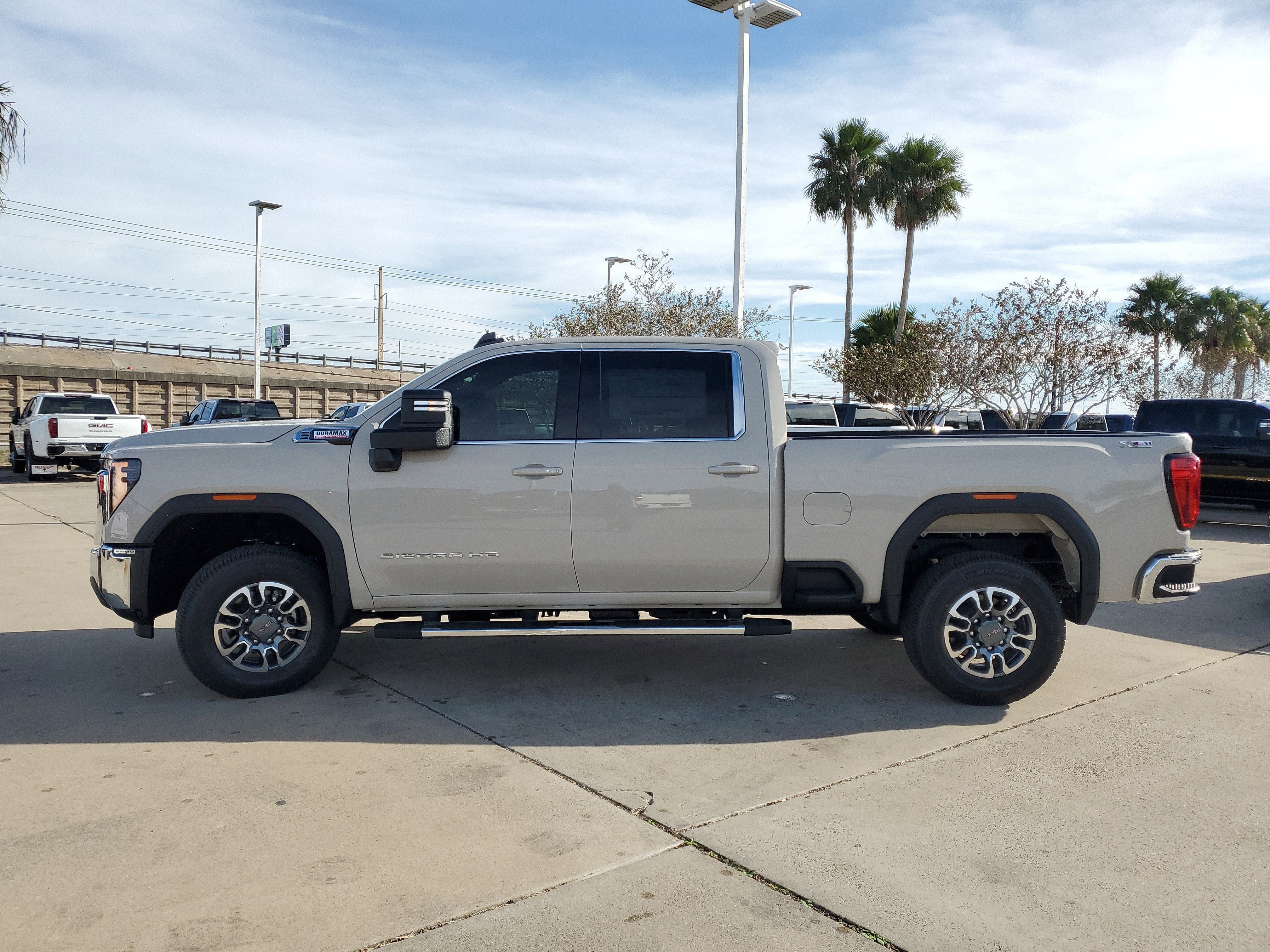 2026 GMC Sierra 2500 HD SLE