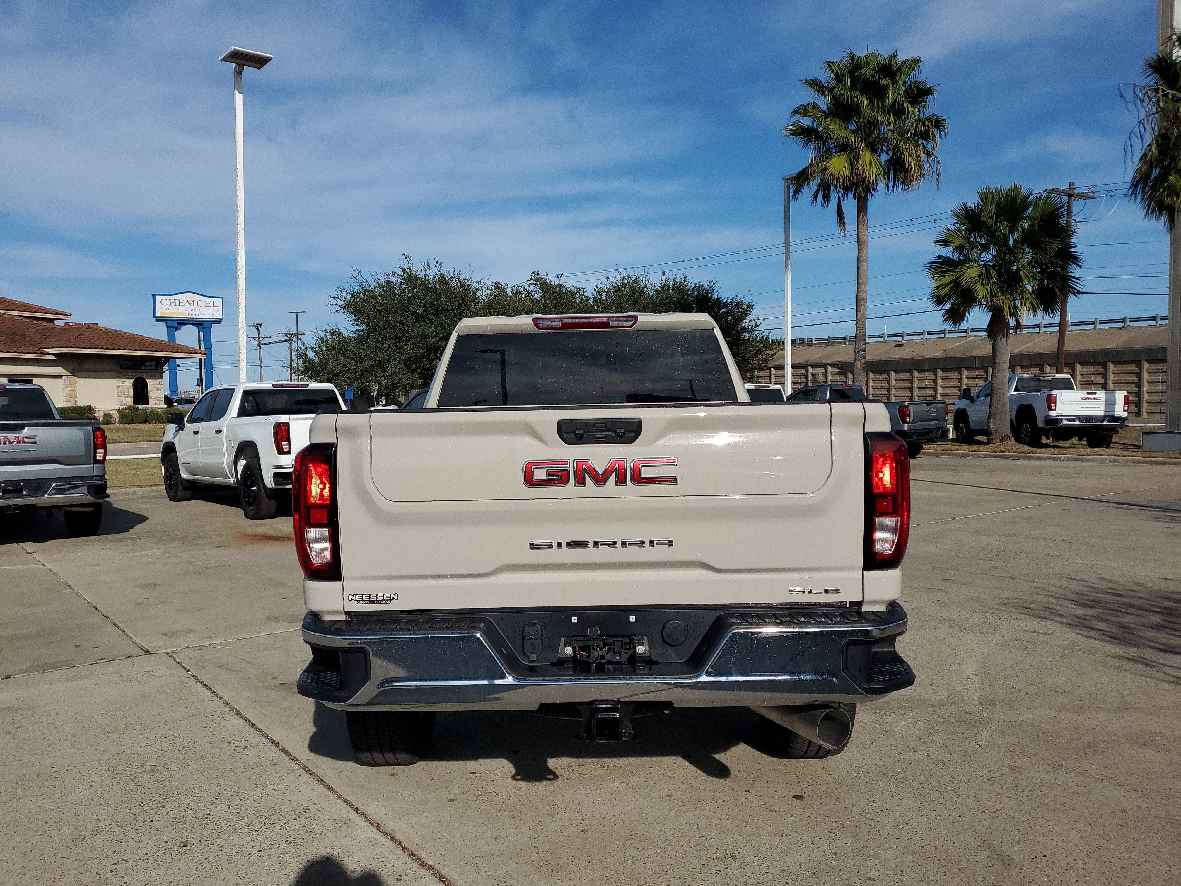 2026 GMC Sierra 2500 HD SLE