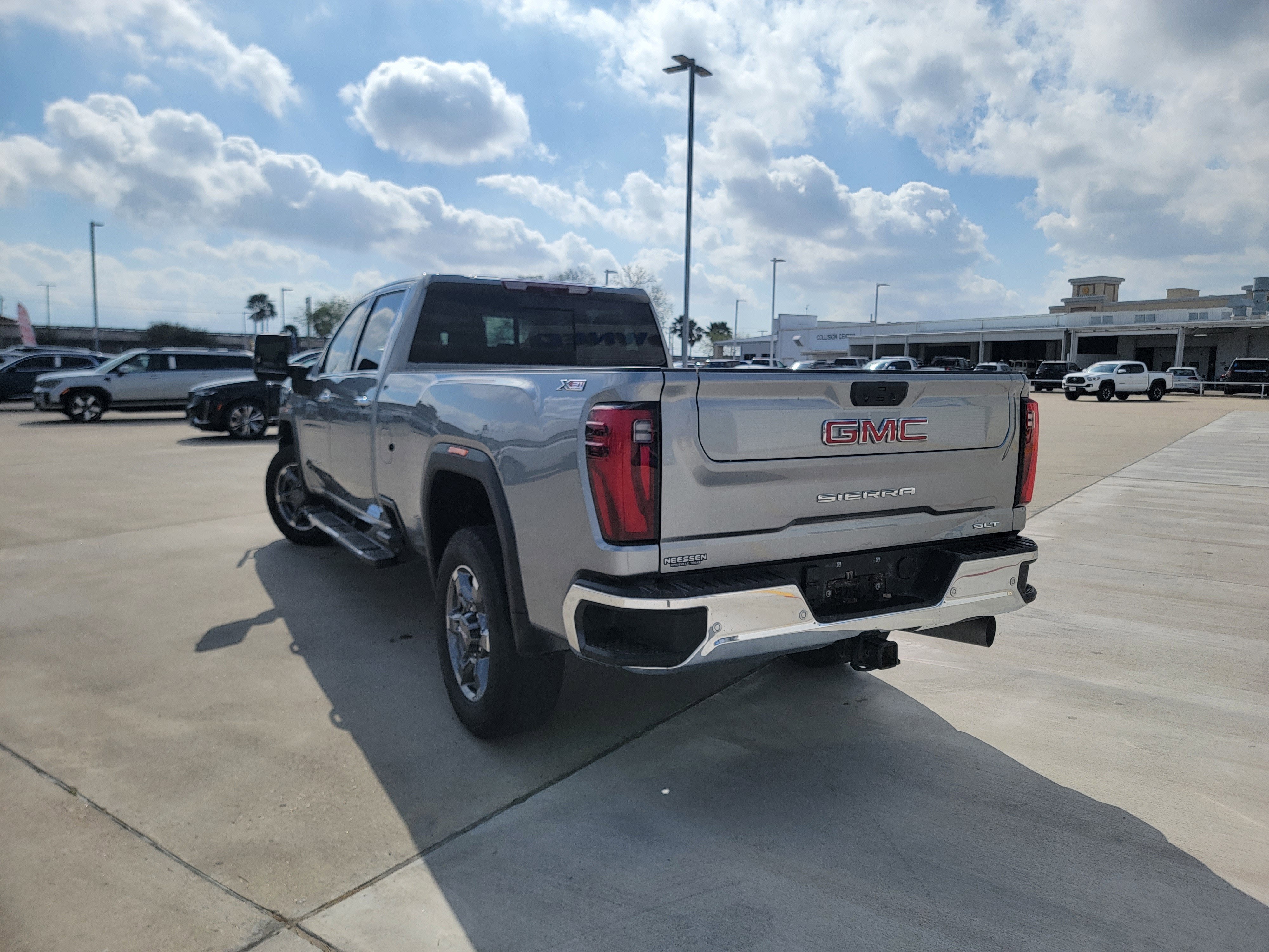 2025 GMC Sierra 3500 HD SLT