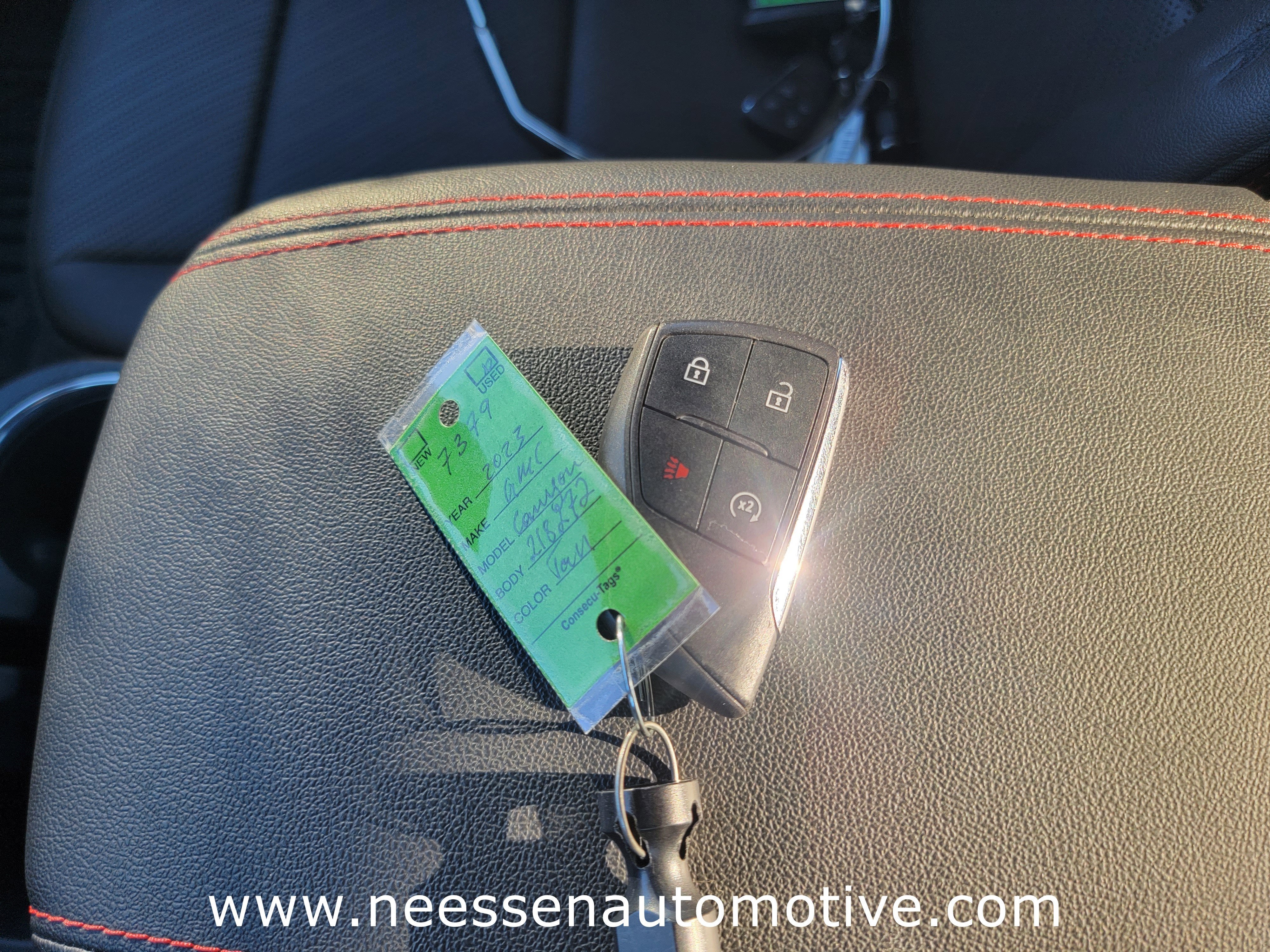 2023 GMC Canyon AT4X