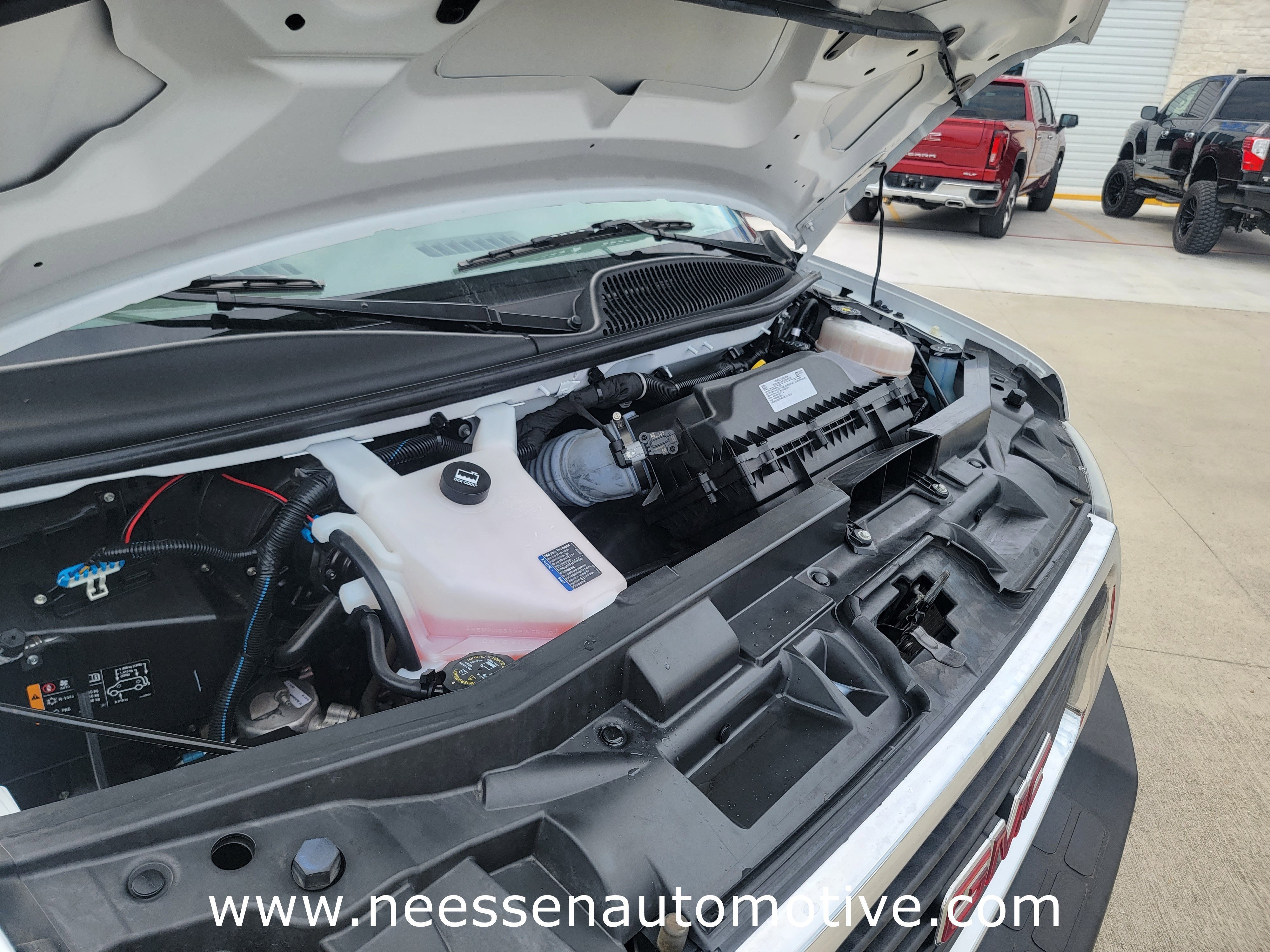 2024 GMC Savana Cargo 2500 Base