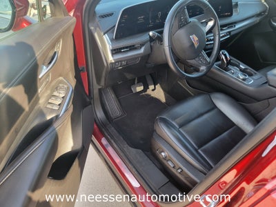 2024 Cadillac XT4 Premium Luxury