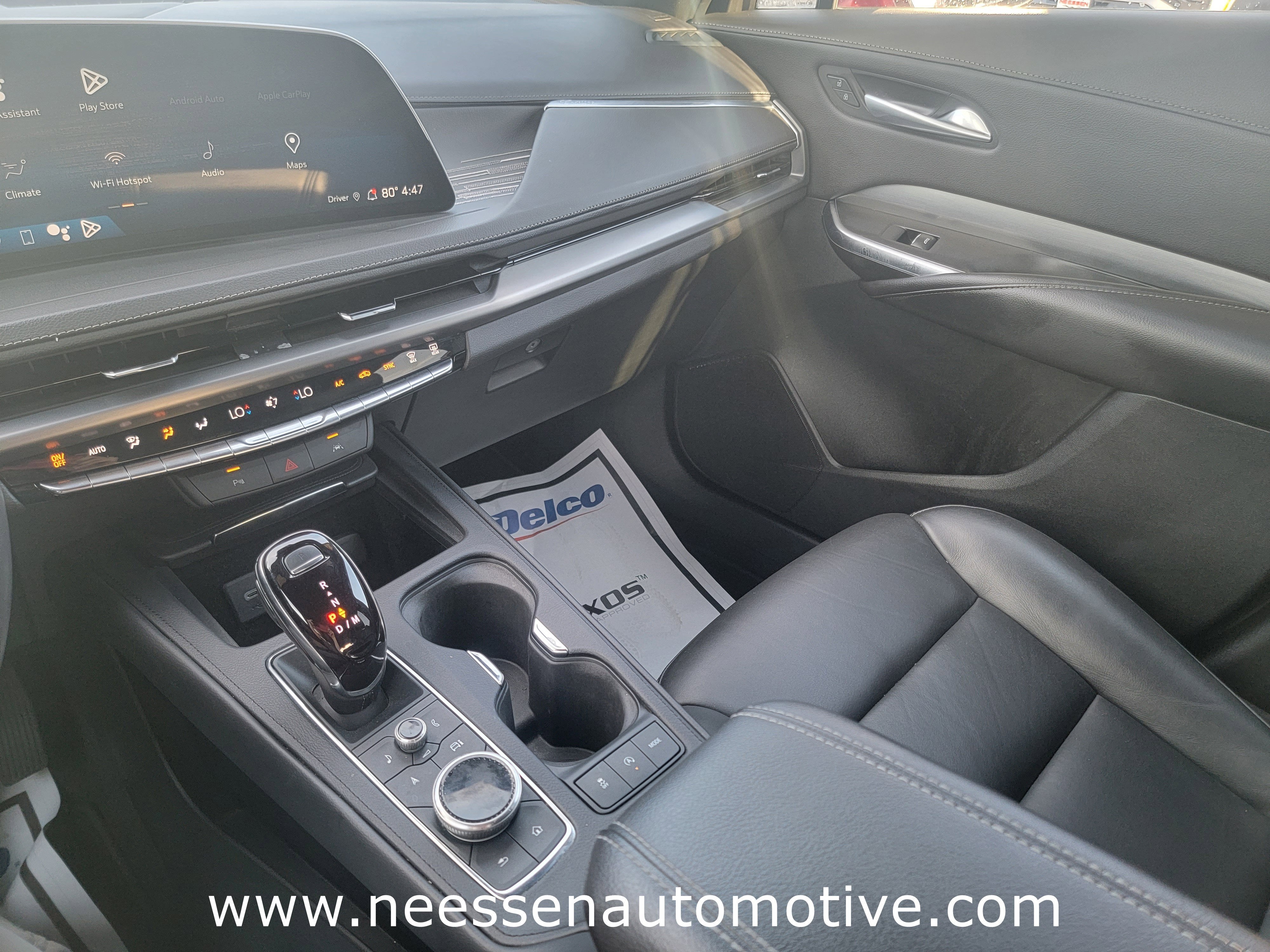 2024 Cadillac XT4 Premium Luxury