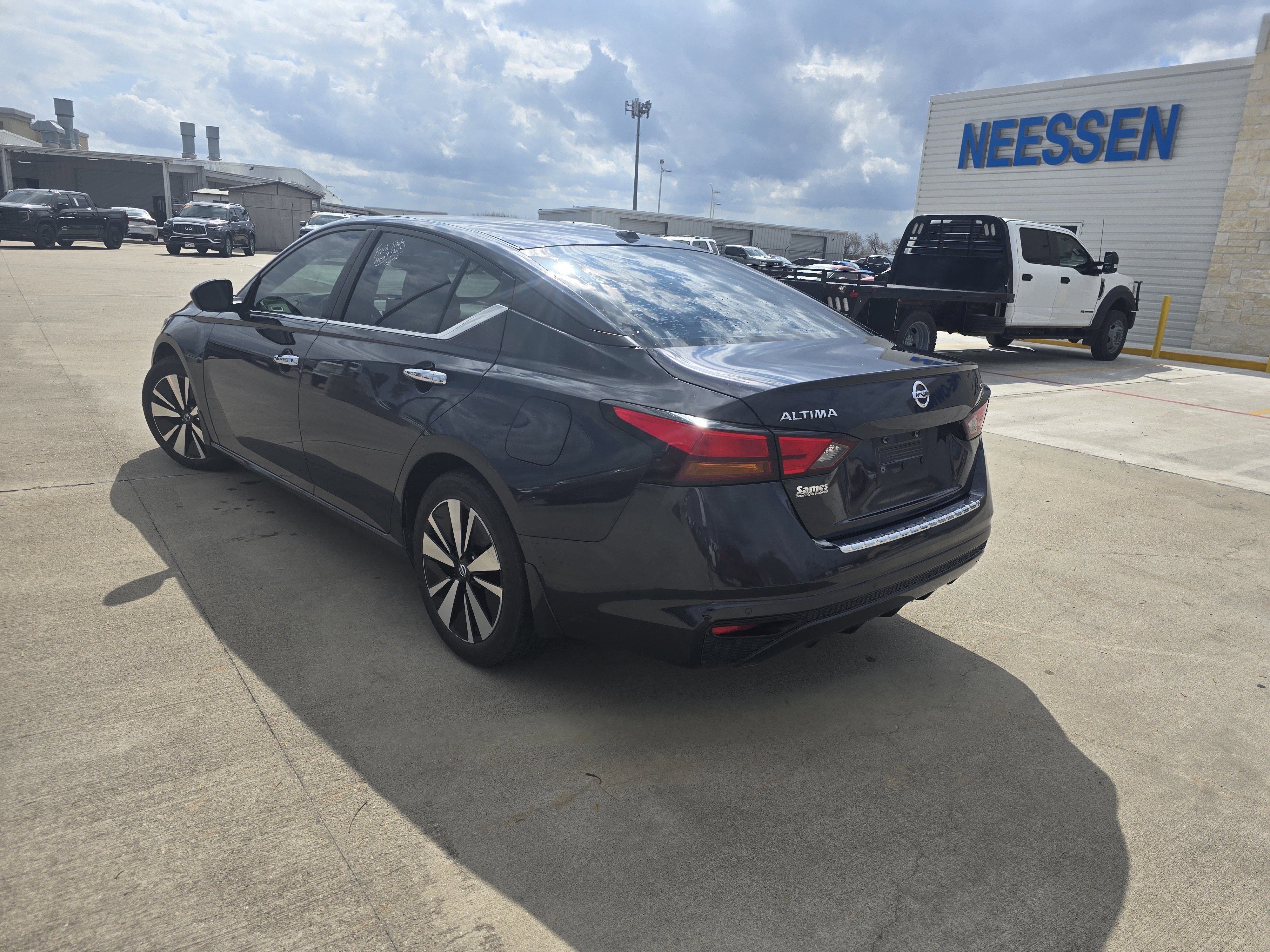 2021 Nissan Altima Base