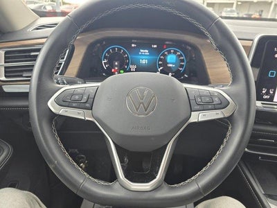 2024 Volkswagen Atlas 2.0T SE w/Technology