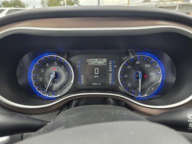 2024 Chrysler Voyager LX