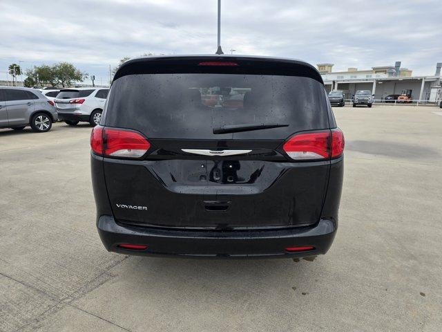 2024 Chrysler Voyager LX