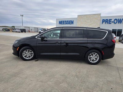 2024 Chrysler Voyager LX