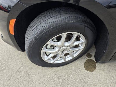 2024 Chrysler Voyager LX