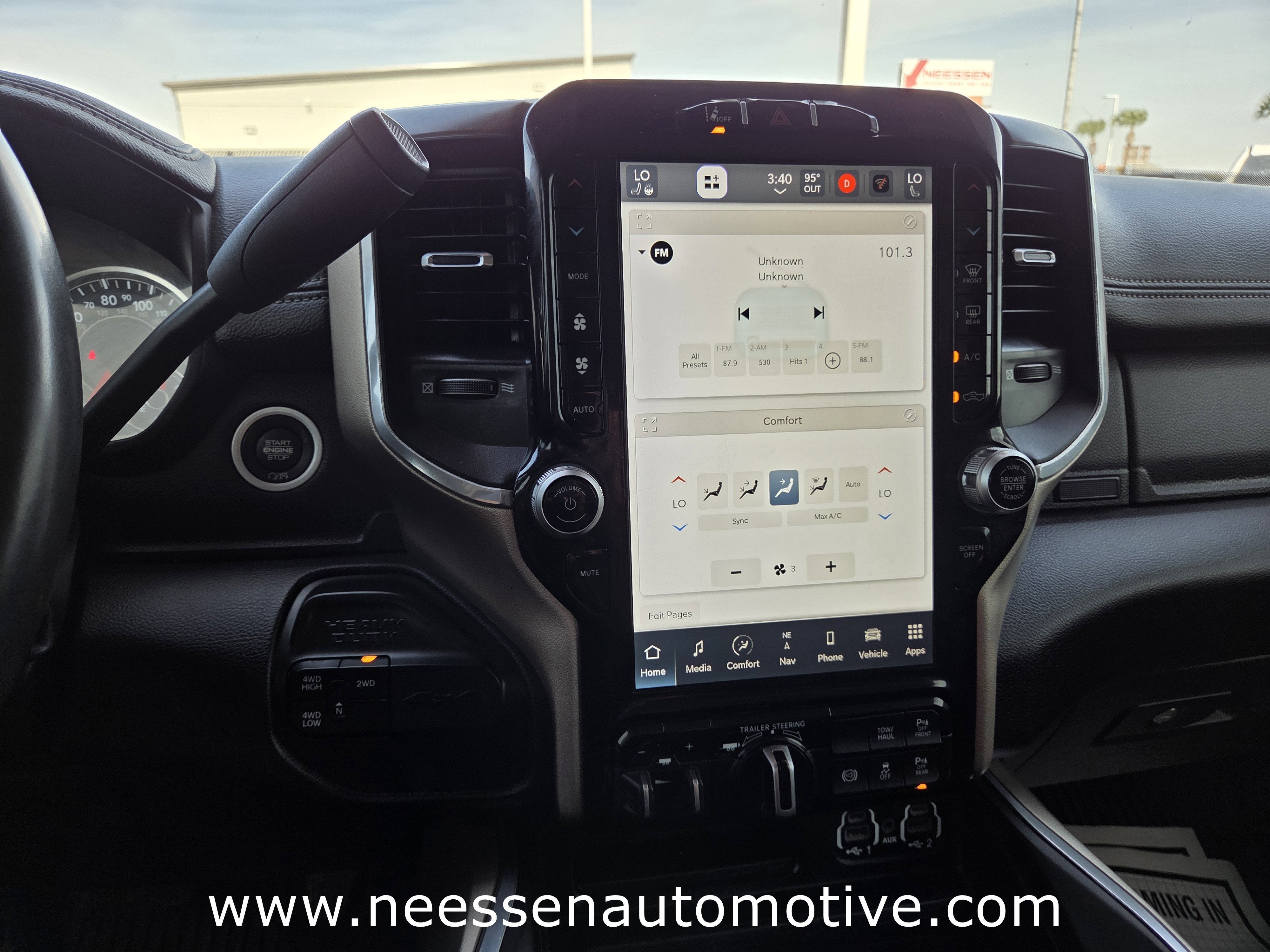 2024 RAM 3500 Laramie