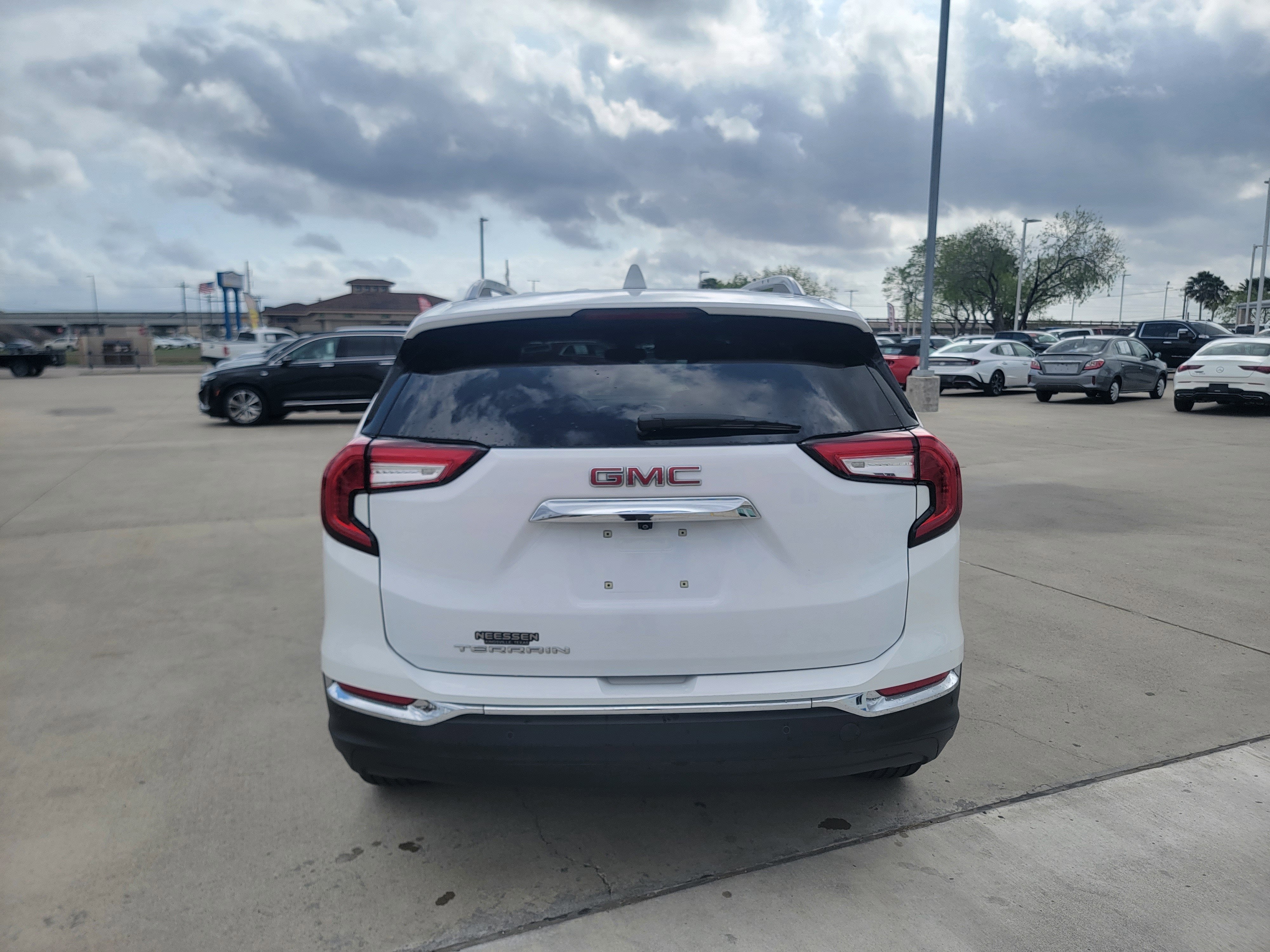 2022 GMC Terrain SLT