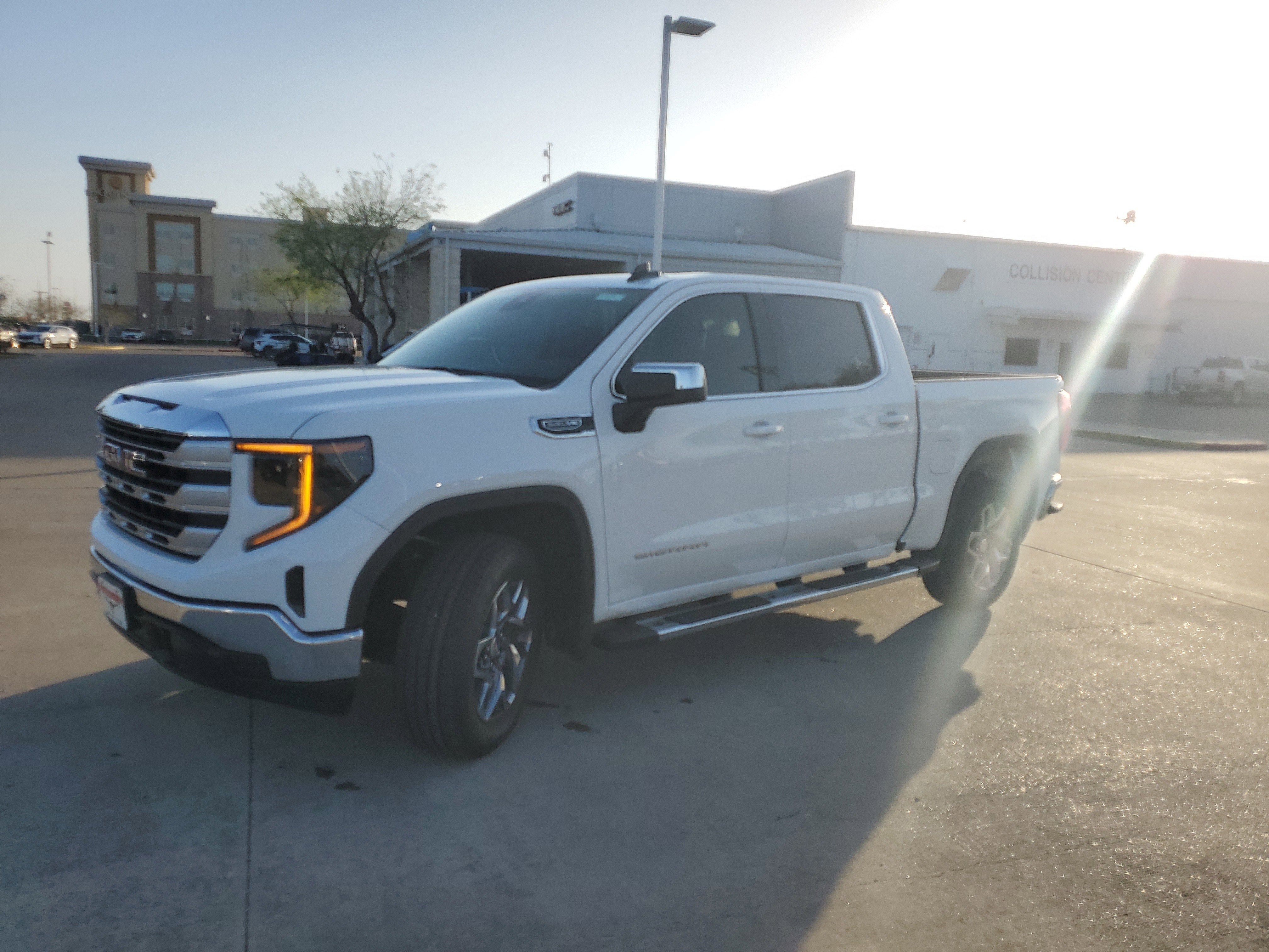 2026 GMC Sierra 1500 SLE