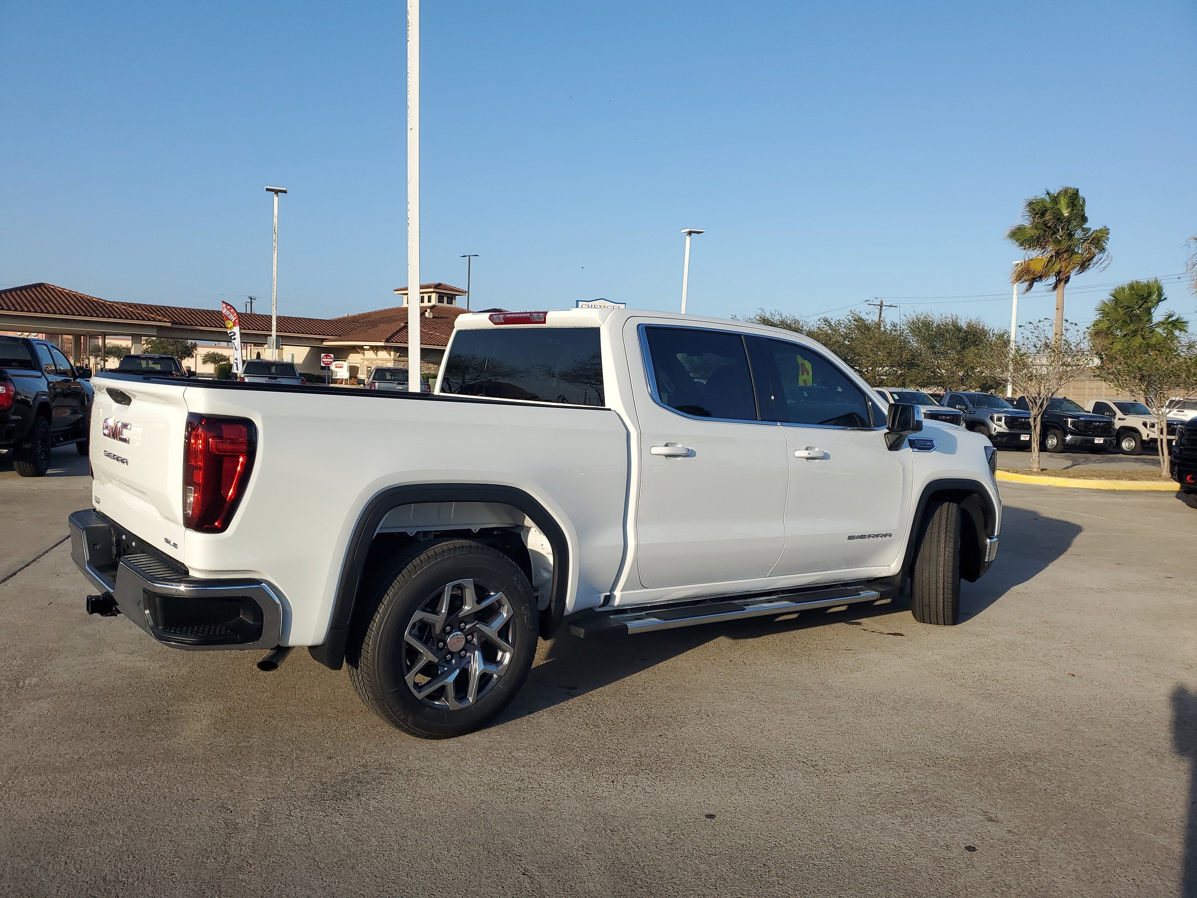 2026 GMC Sierra 1500 SLE