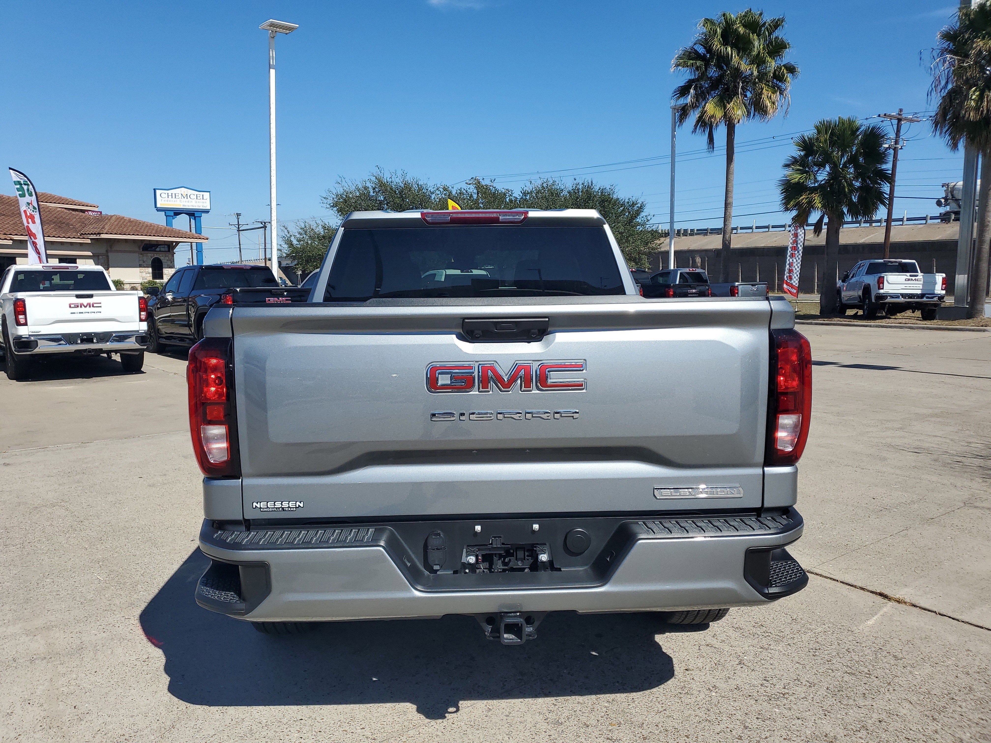 2025 GMC Sierra 1500 Elevation