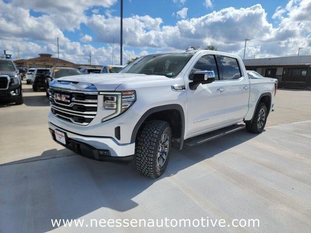 2022 GMC Sierra 1500 SLT
