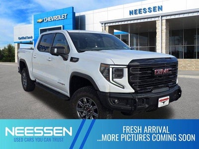 2025 GMC Sierra 1500 AT4X