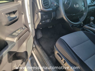 2022 Toyota Tacoma 4WD SR