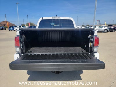 2022 Toyota Tacoma 4WD SR