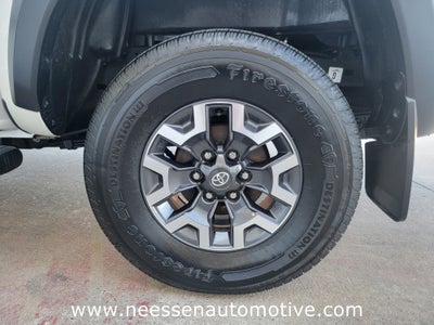 2022 Toyota Tacoma 4WD SR