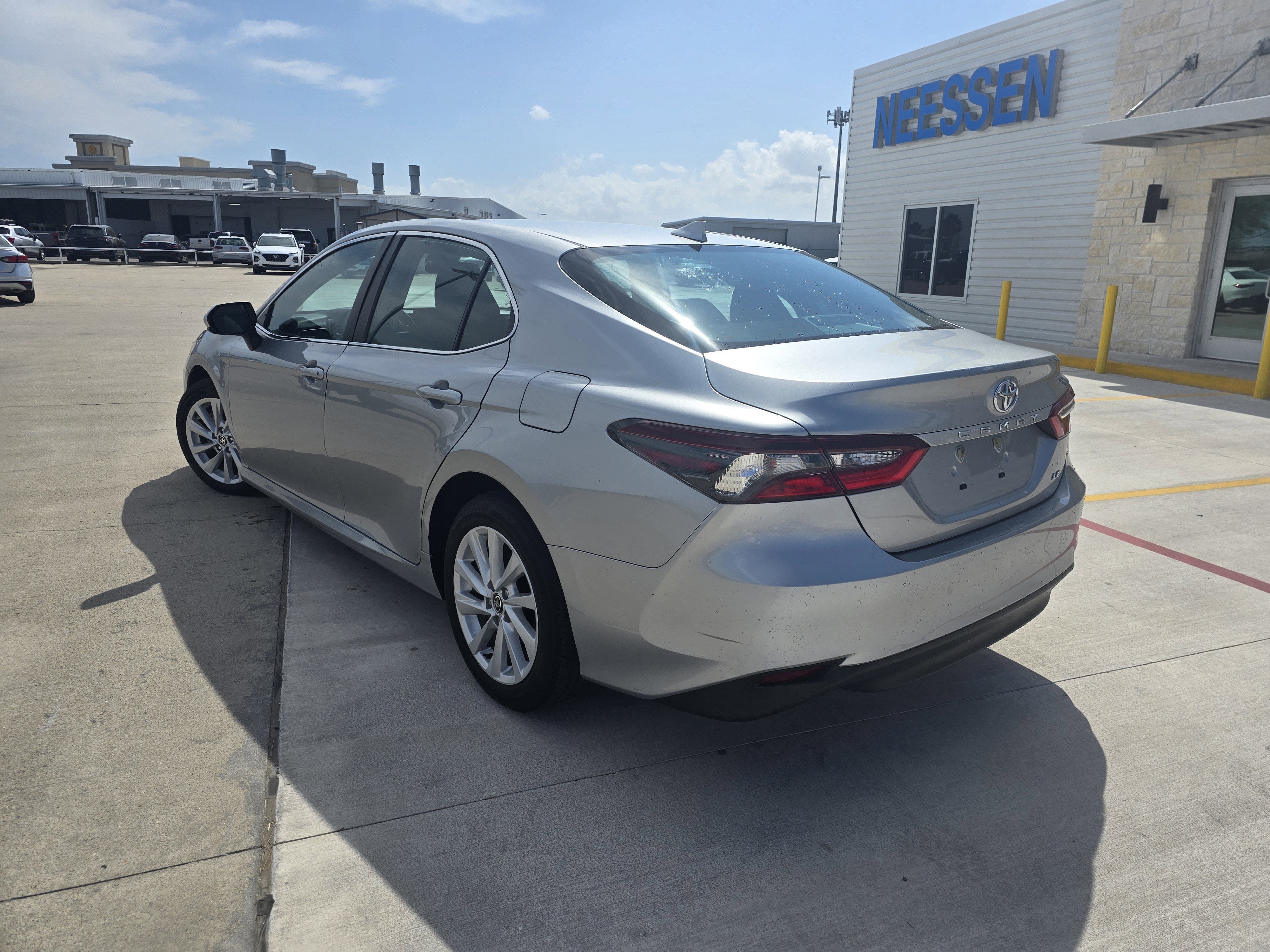 2022 Toyota Camry LE