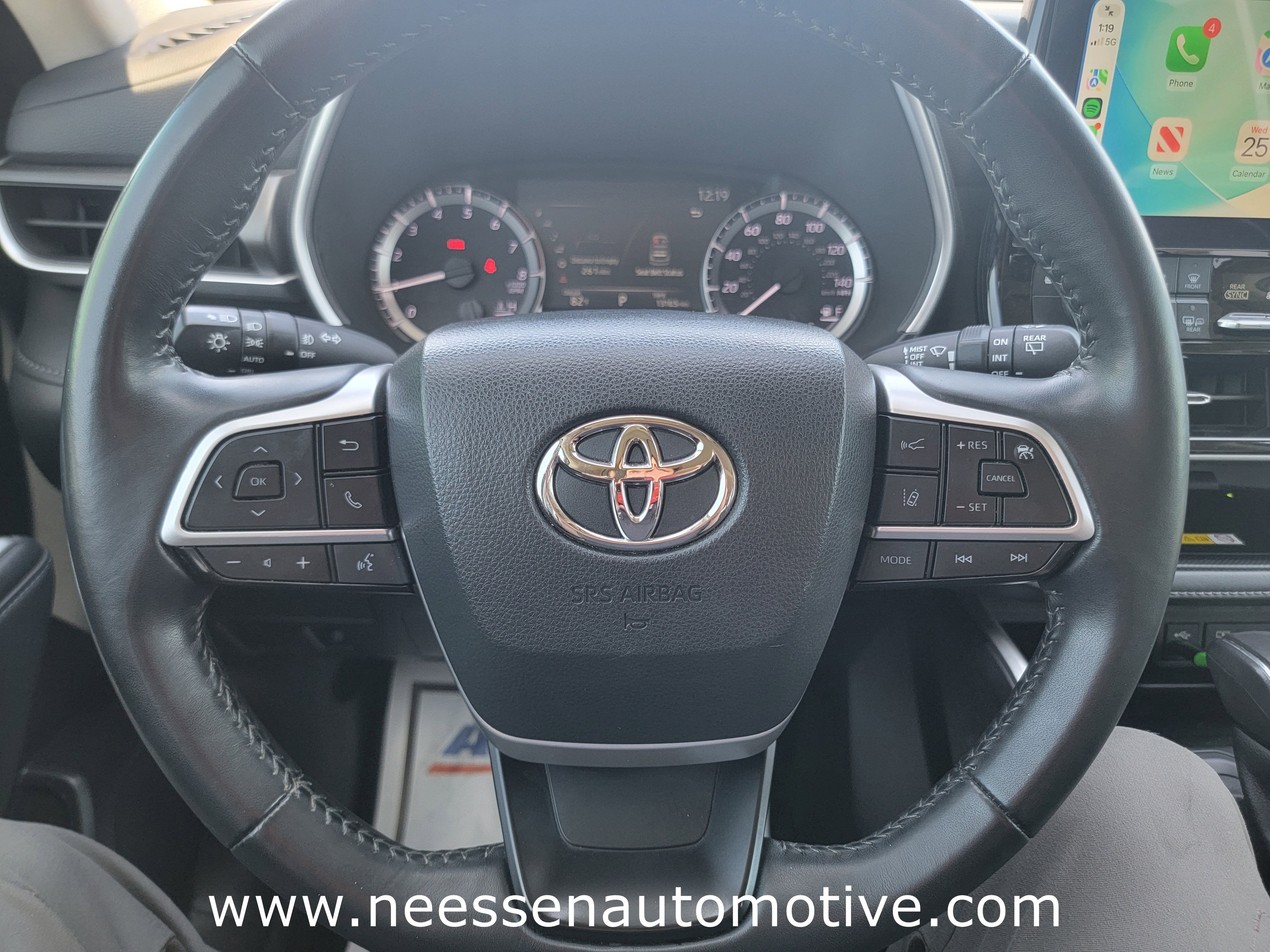 2023 Toyota Highlander L