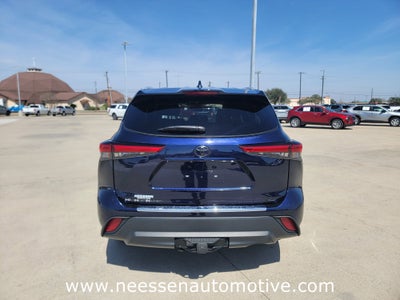 2023 Toyota Highlander L