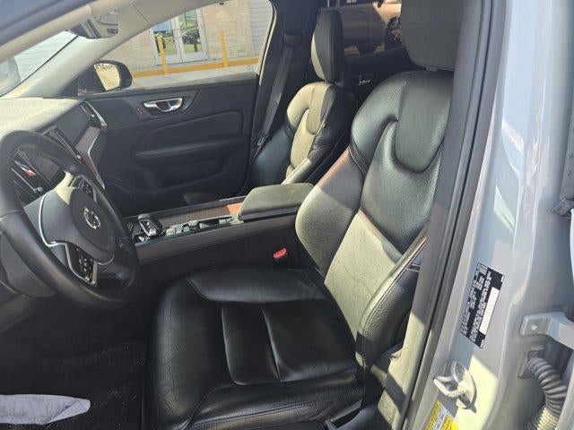 2024 Volvo S60 Plus Dark Theme