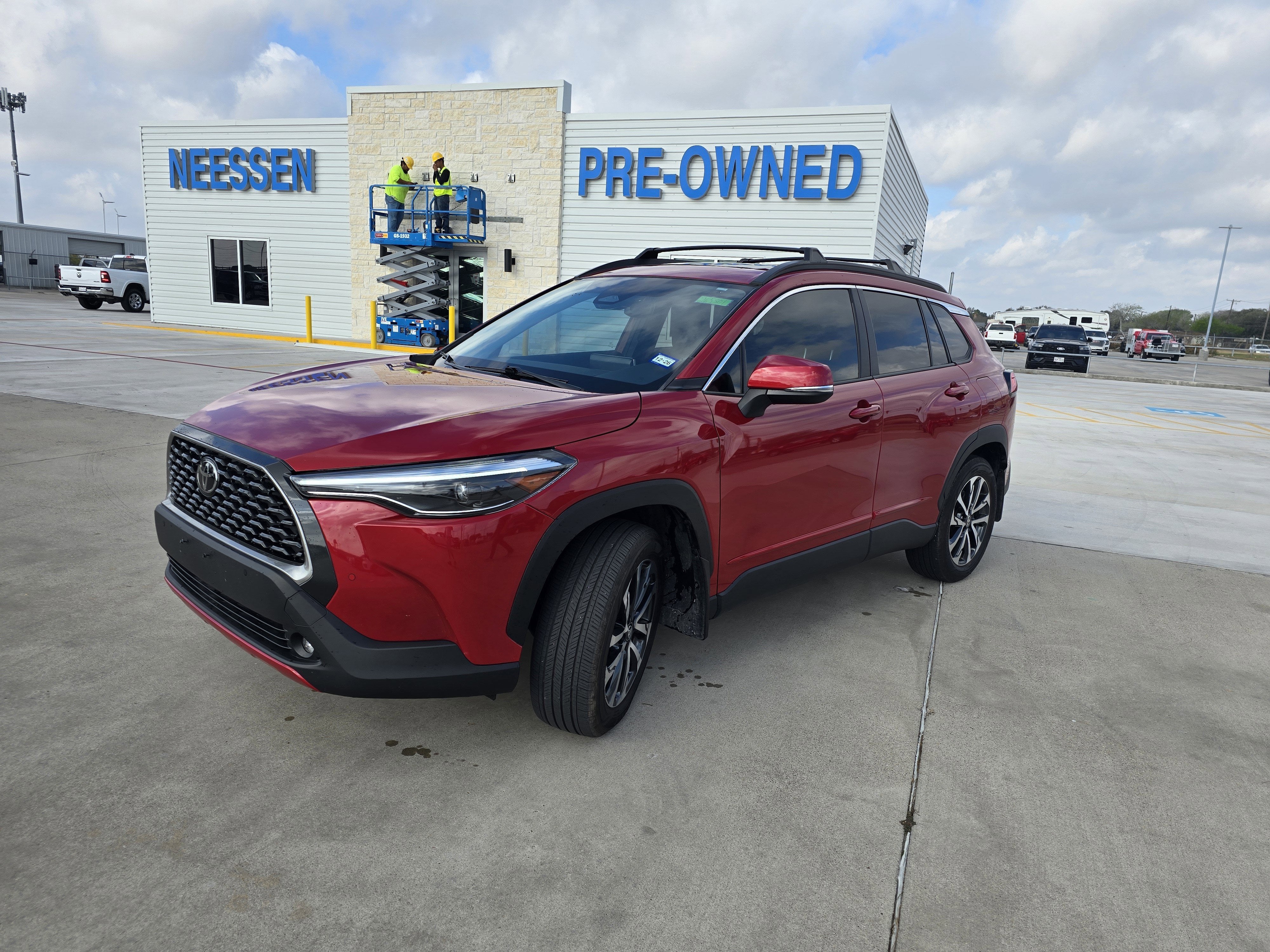 2024 Toyota Corolla Cross XLE