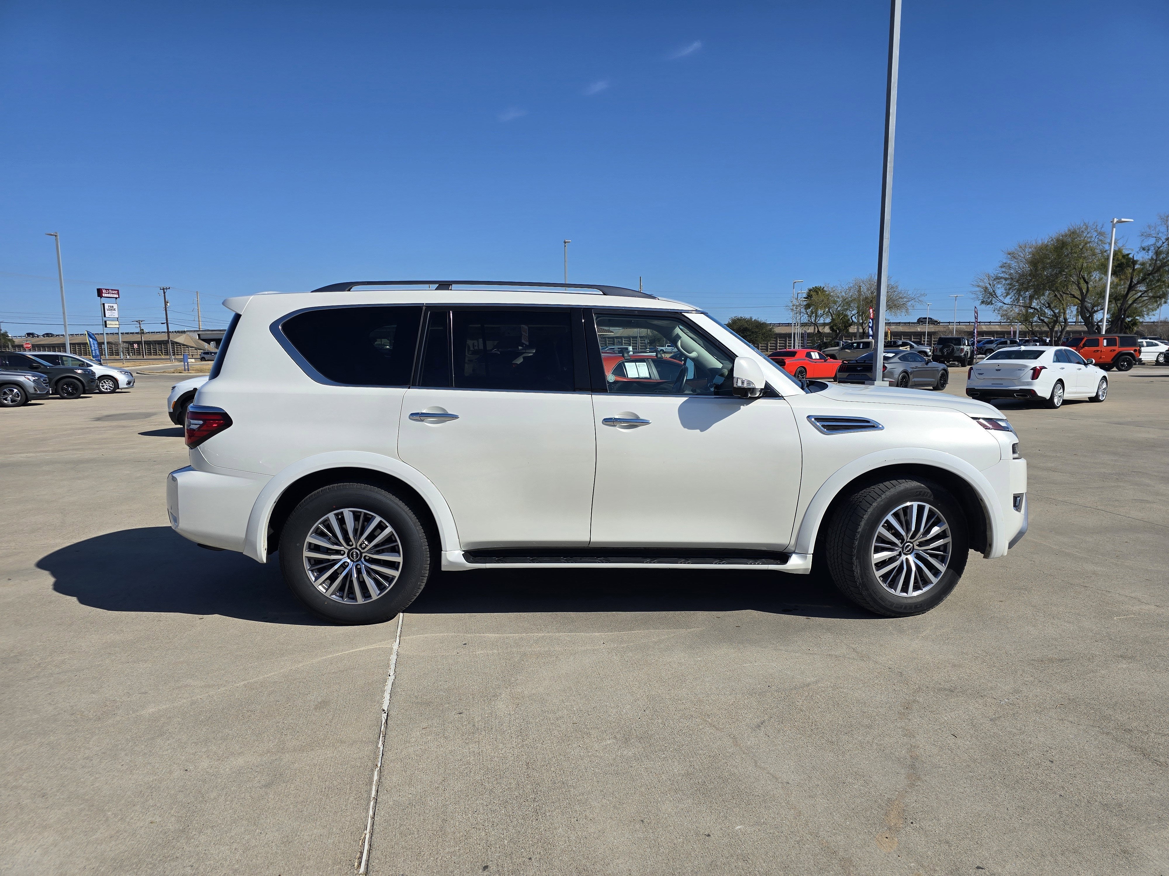 2023 Nissan Armada SL