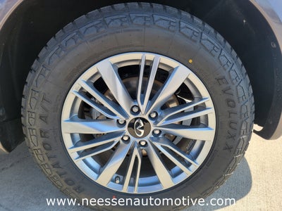 2024 INFINITI QX80 LUXE