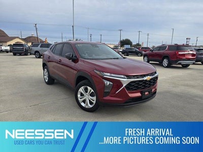 2025 Chevrolet Trax LS