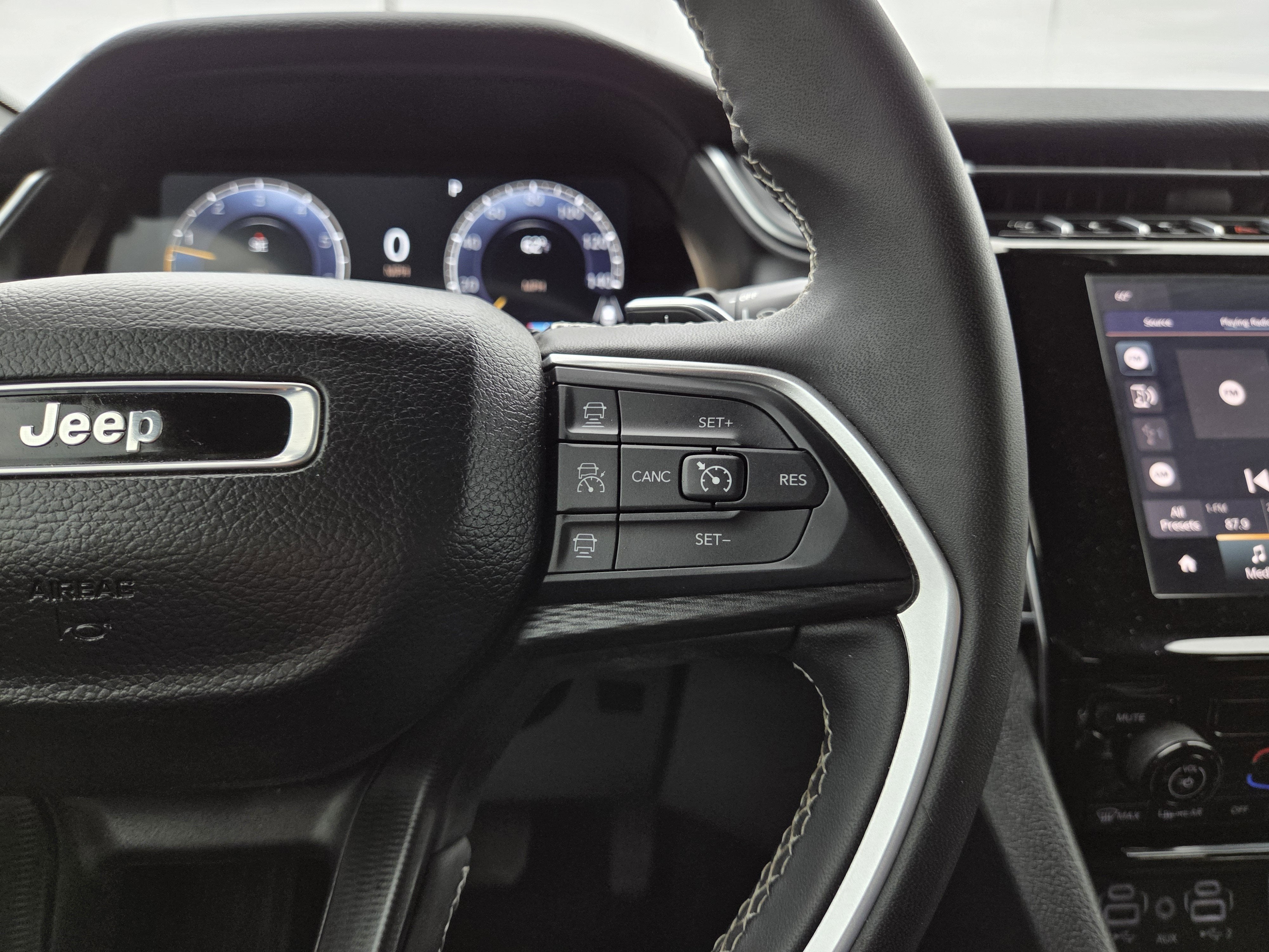 2025 Jeep Grand Cherokee Laredo X