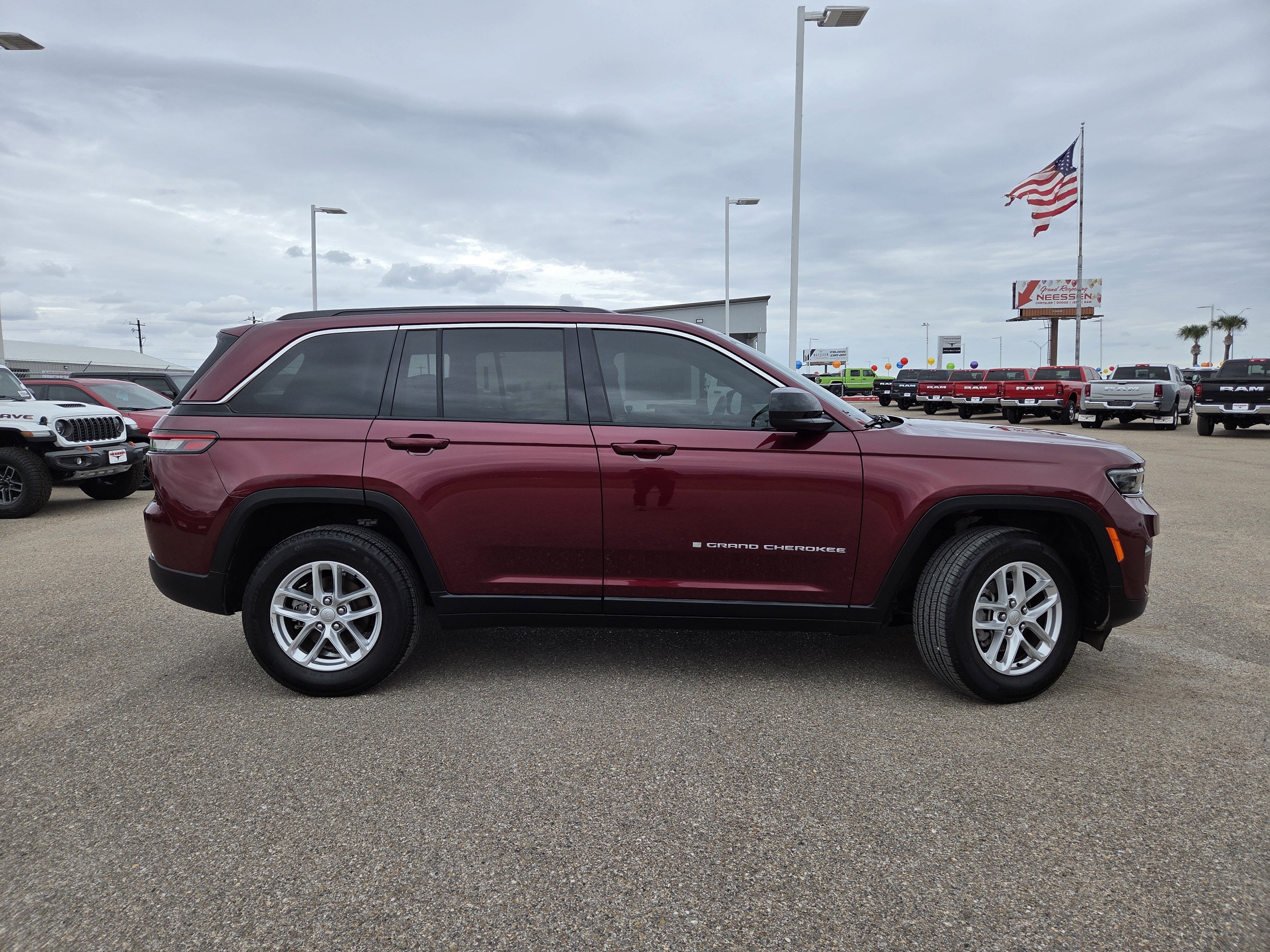 2025 Jeep Grand Cherokee Laredo X