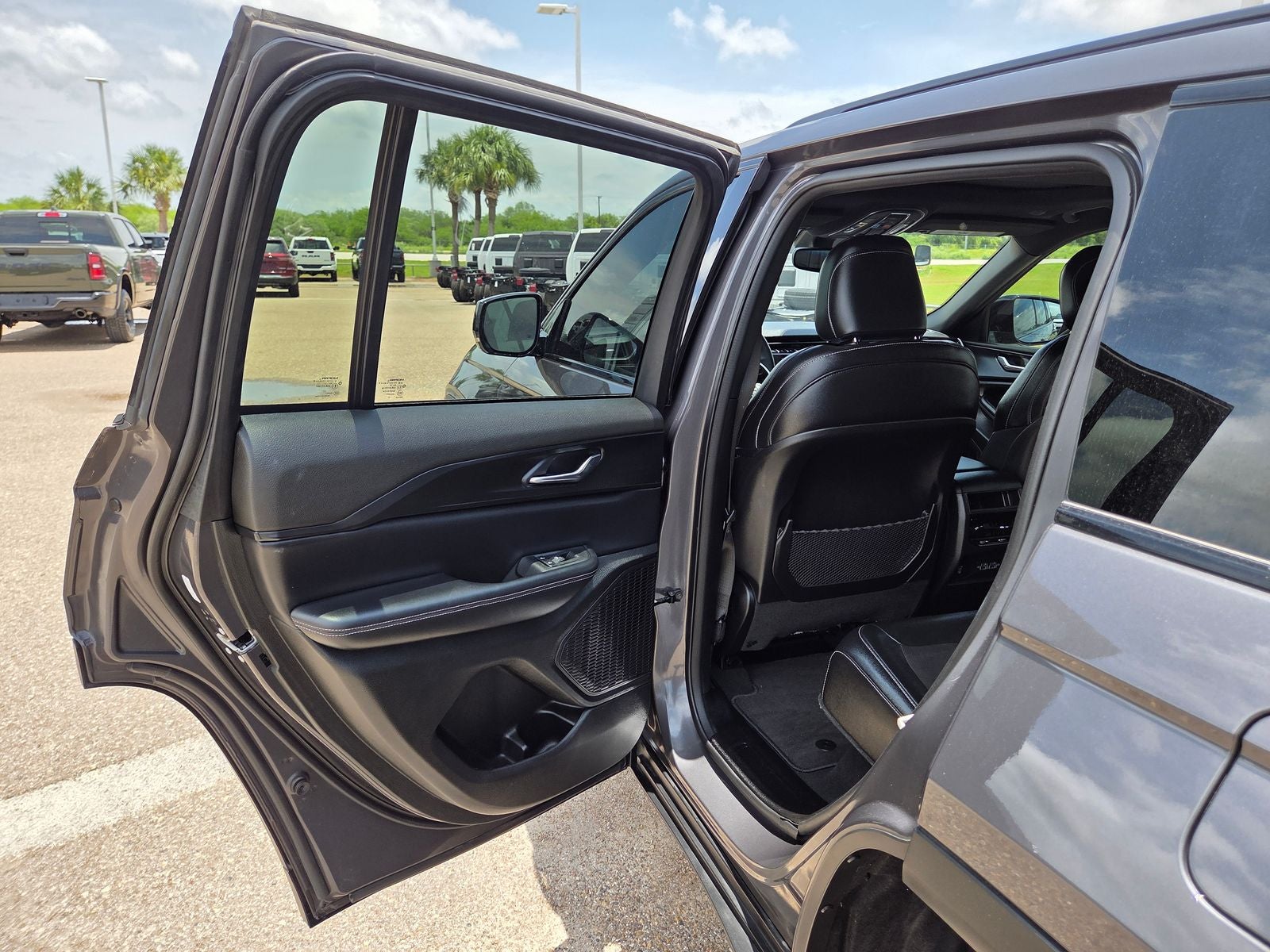2024 Jeep Grand Cherokee Altitude X