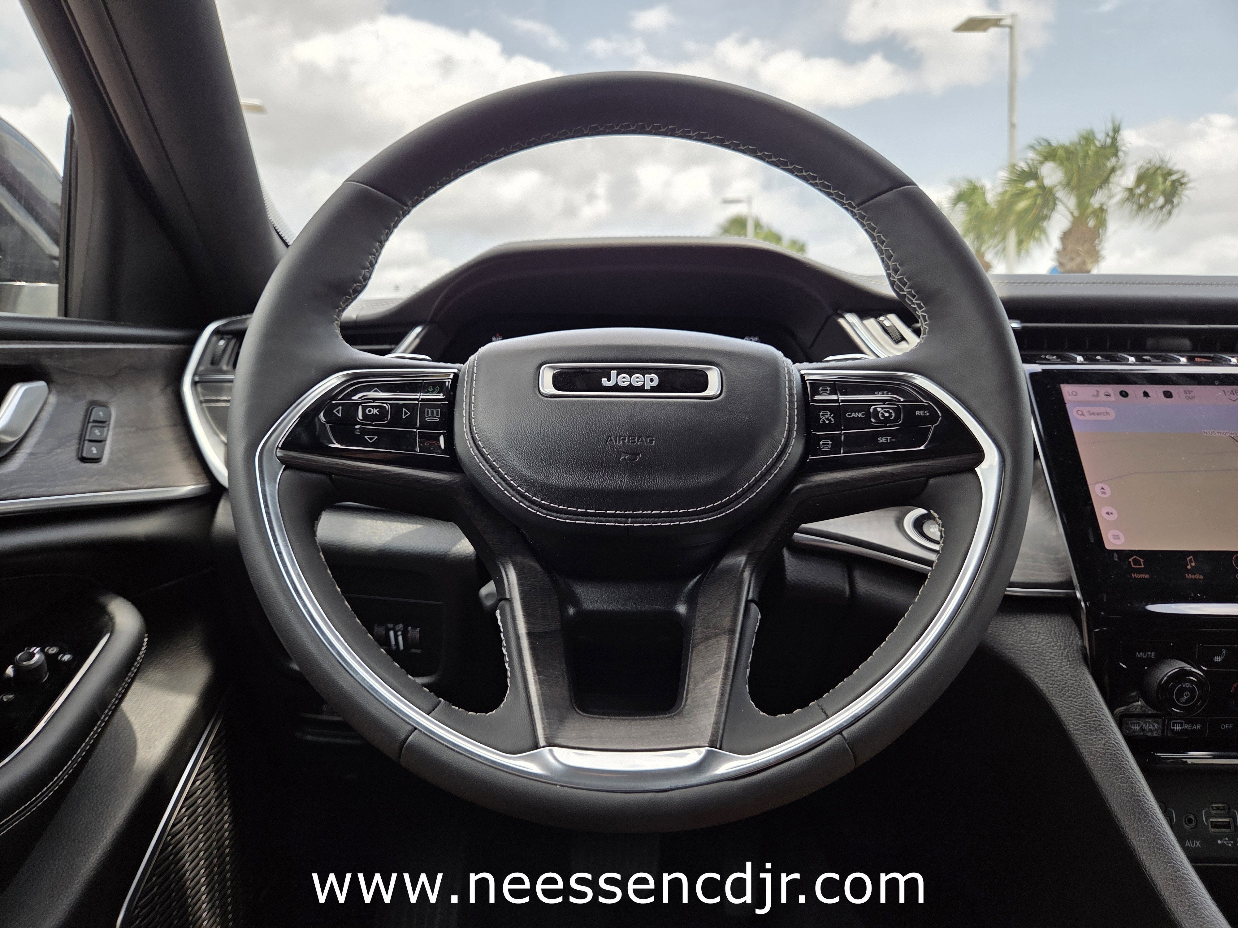 2023 Jeep Grand Cherokee Overland