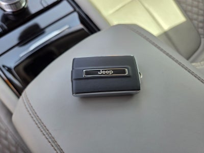 2022 Jeep Grand Cherokee Summit