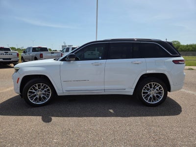 2022 Jeep Grand Cherokee Summit