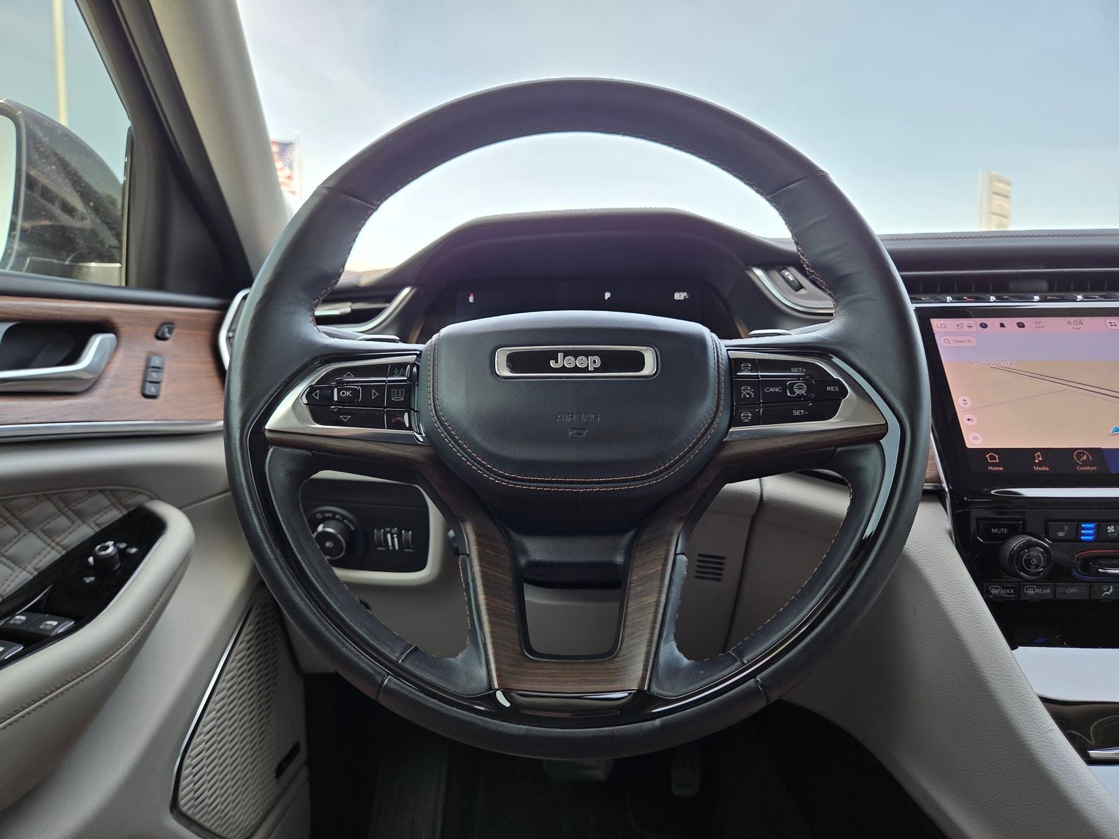 2022 Jeep Grand Cherokee Summit
