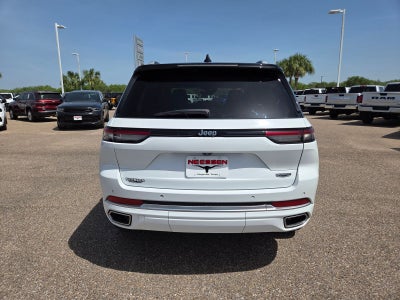 2022 Jeep Grand Cherokee Summit