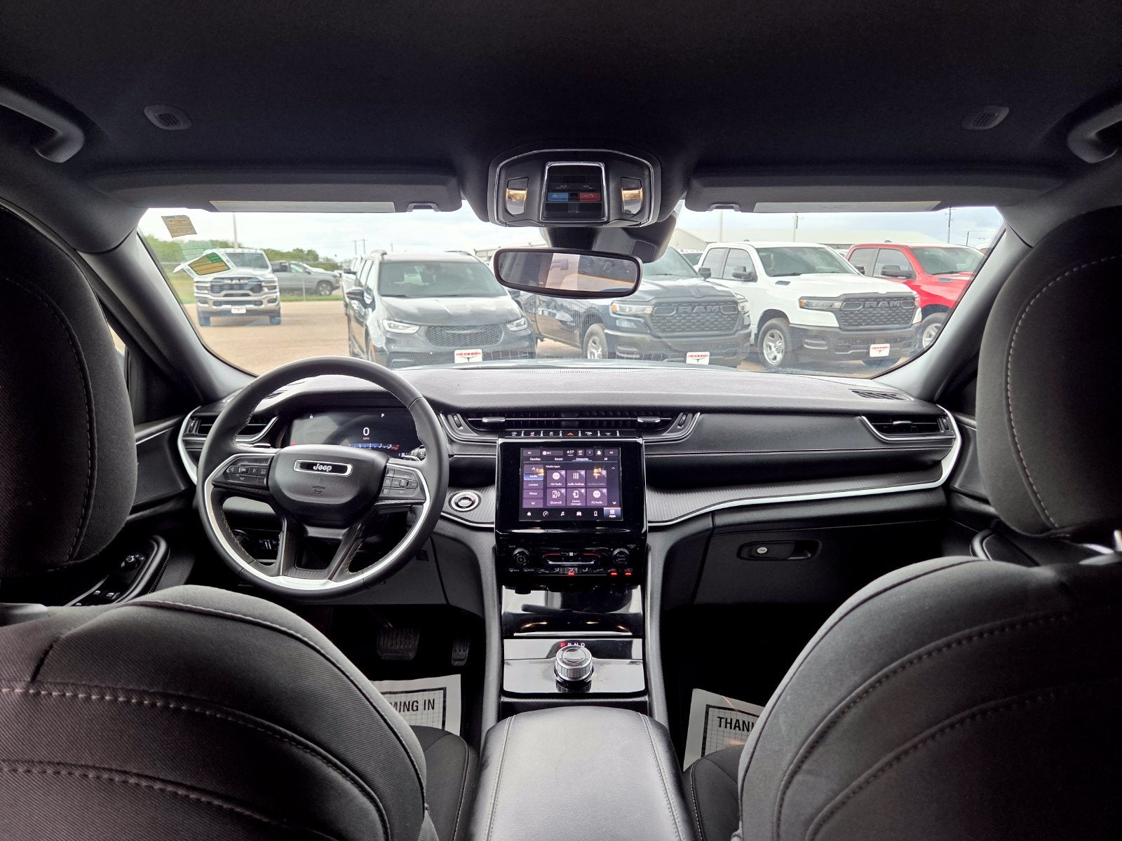 2025 Jeep Grand Cherokee L Laredo